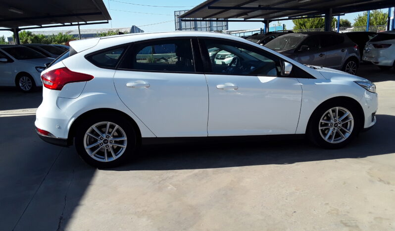 Ford FOCUS  1.5 TDCI 120CV TREND S POGRIAS lleno