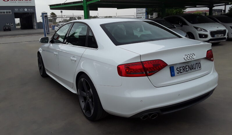 AUDI A4 SLINE 2.0 TDI 140CV lleno