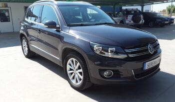 Volkswagen TIGUAN 2.0 TDI SPORTY  STYLE BUEMOTION TECH lleno