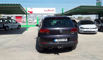 Volkswagen TIGUAN 2.0 TDI SPORTY  STYLE BUEMOTION TECH lleno