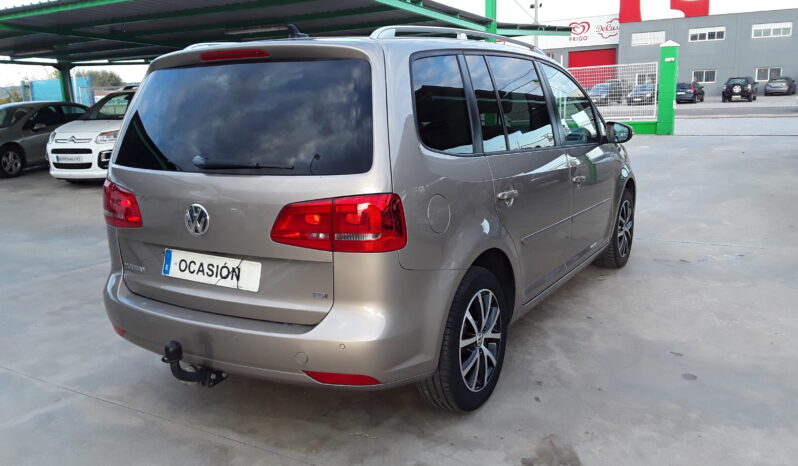 Volkswagen Touran 1.6tdi 110cv confortline dgs7 lleno