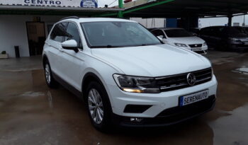 Volkswagen TIGUAN 2.0 TDI SPORTY  STYLE BUEMOTION TECH lleno