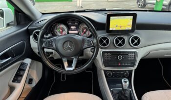 MERCEDES-BENZ CLA200d 136cv URBAN lleno