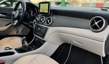 MERCEDES-BENZ CLA200d 136cv URBAN lleno