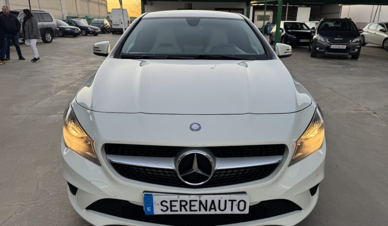 MERCEDES-BENZ CLA200d 136cv URBAN lleno