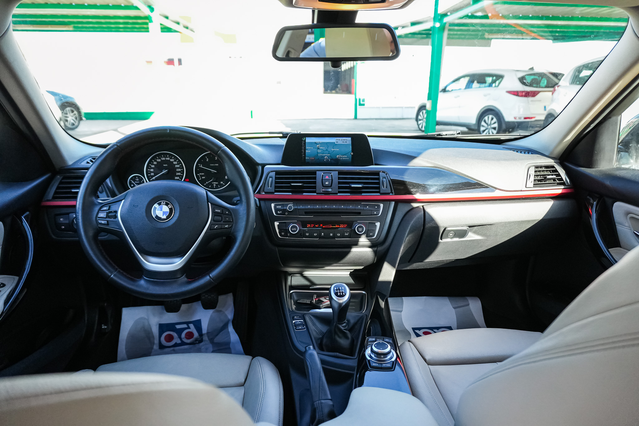 
								BMW Serie 3 318d full									