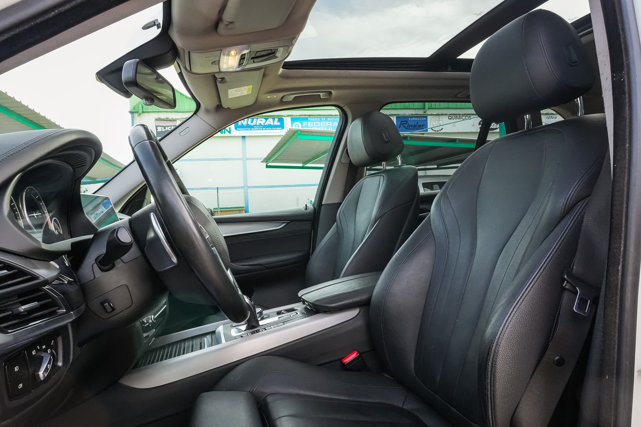 
								BMW X5 xDrive25d full									