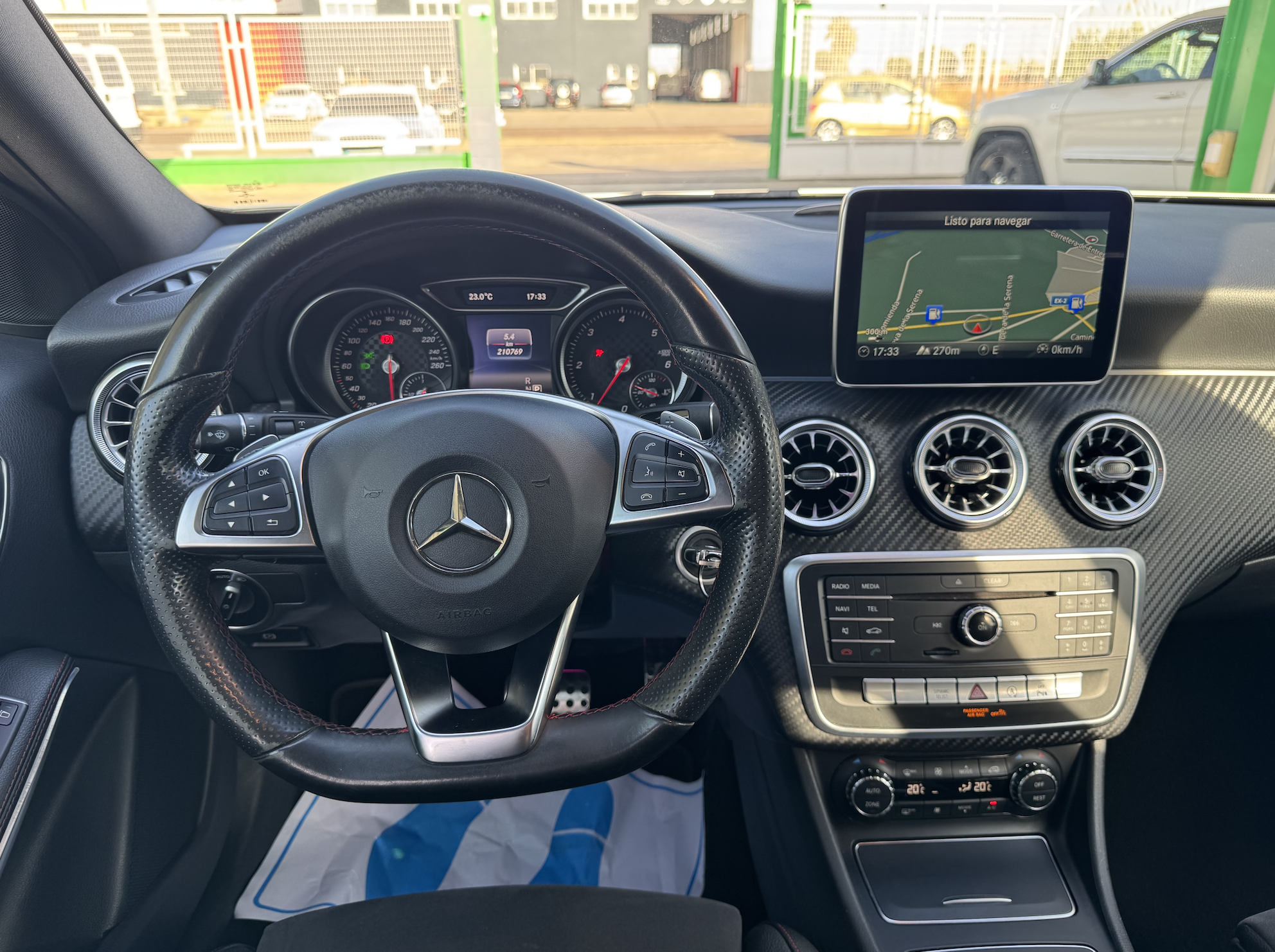 
								MERCEDES-BENZ Clase A A 220 d 4MATIC AMG Line full									