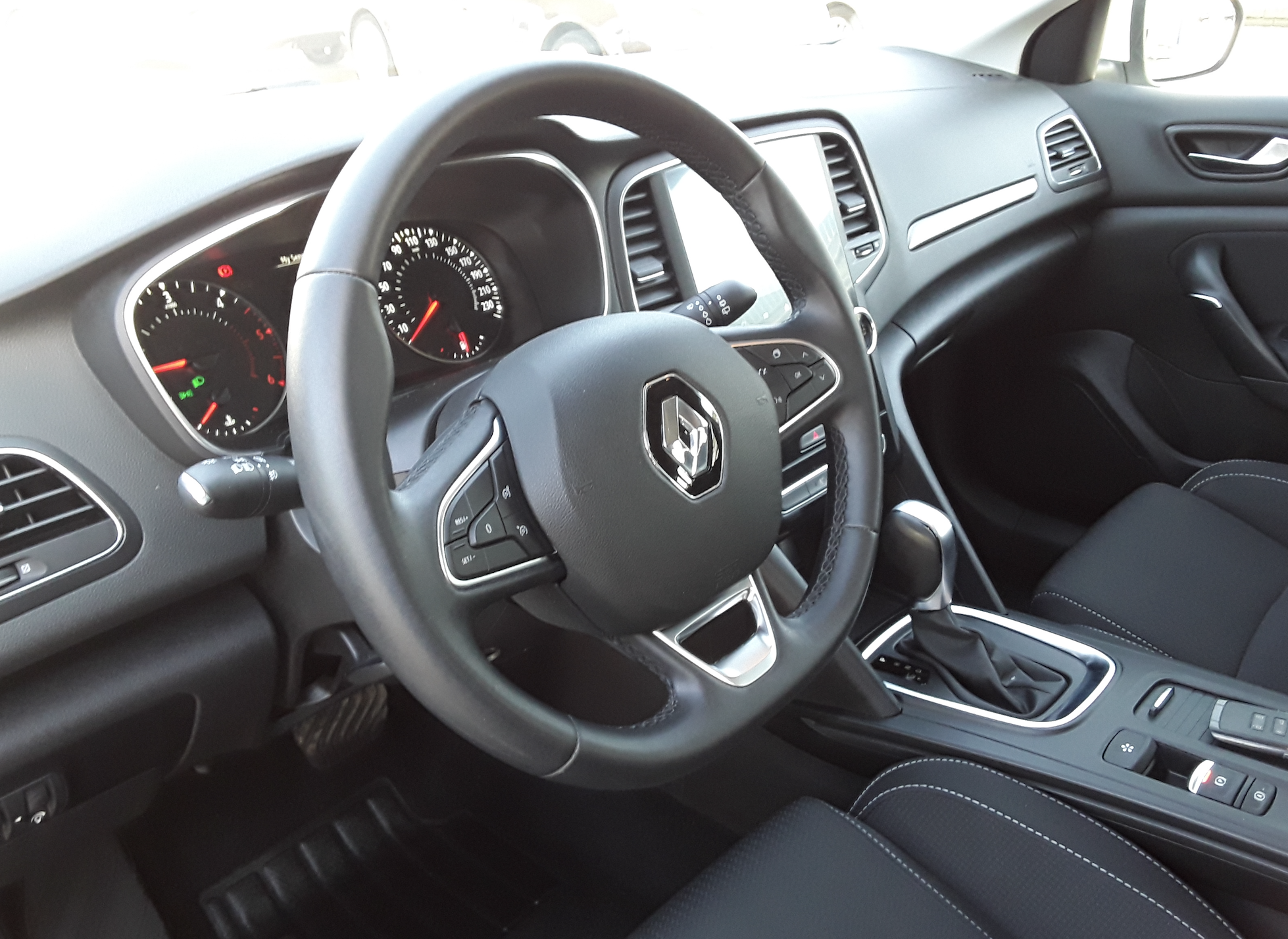 
								RENAULT Megane S.T. Techno Blue dCi 85 kW 115CV full									