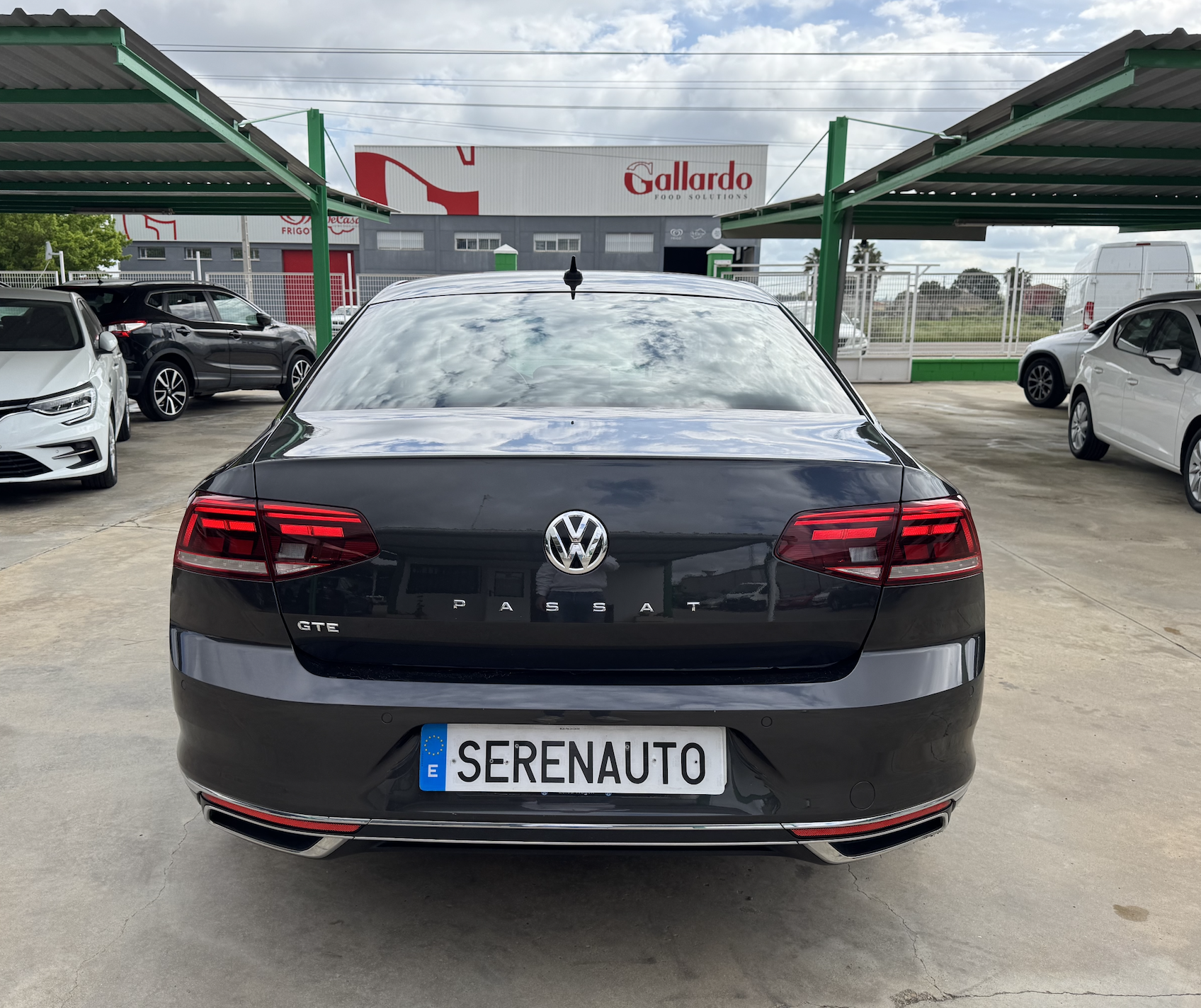 
								VOLKSWAGEN Passat GTE 1.4 TSI ePower 115kW 85kW DSG full									