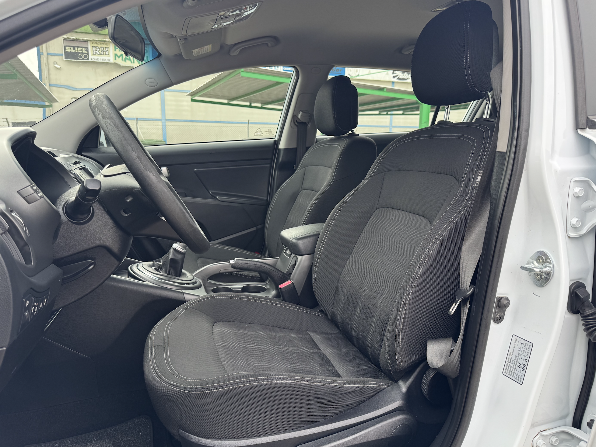 
								KIA Sportage 1.7 CRDI VGT Drive full									