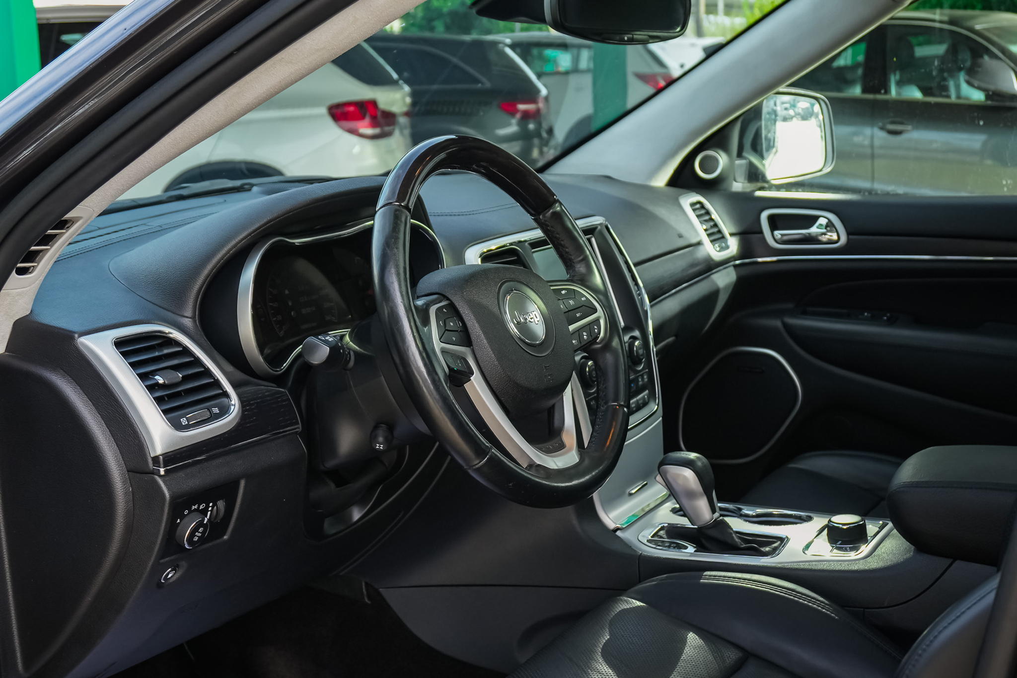 
								JEEP Grand Cherokee 3.0 V6 Diesel Summit 184kW 250CV E6 full									