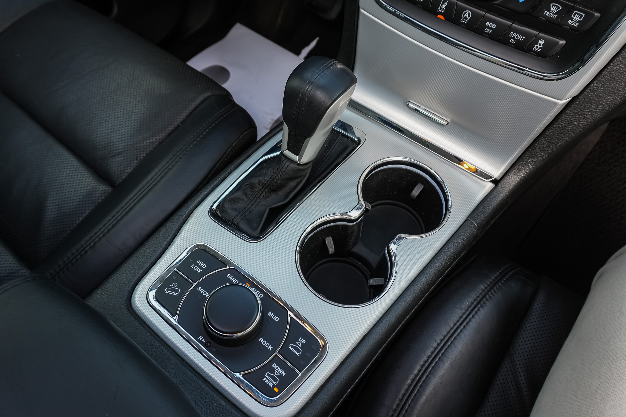 
								JEEP Grand Cherokee 3.0 V6 Diesel Summit 184kW 250CV E6 full									