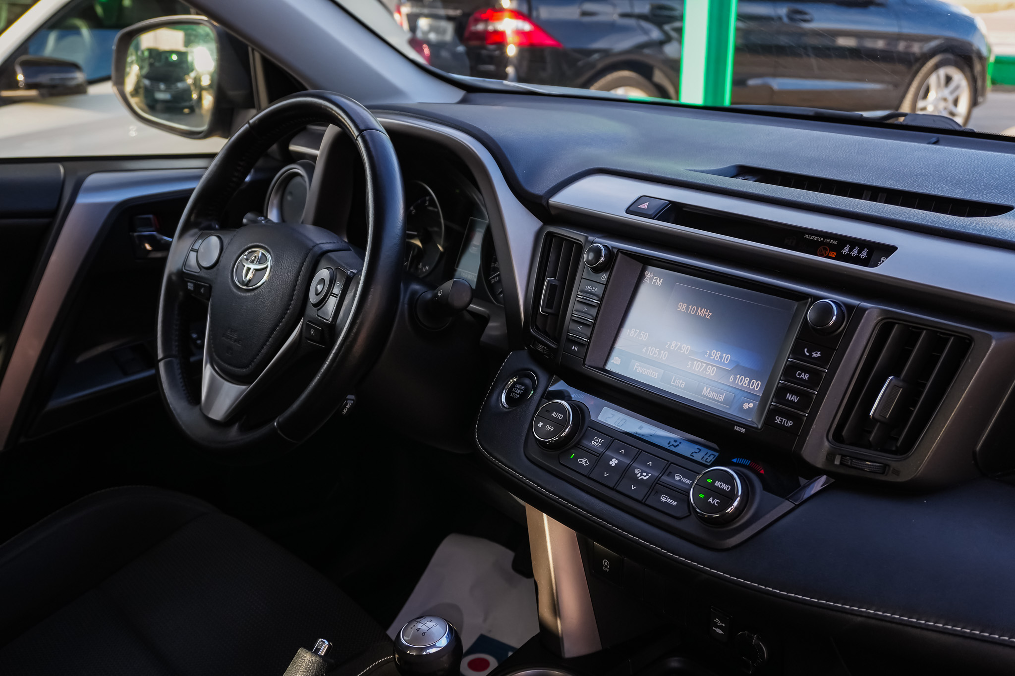 
								TOYOTA Rav4 2.0D 150D 2WD Advance full									