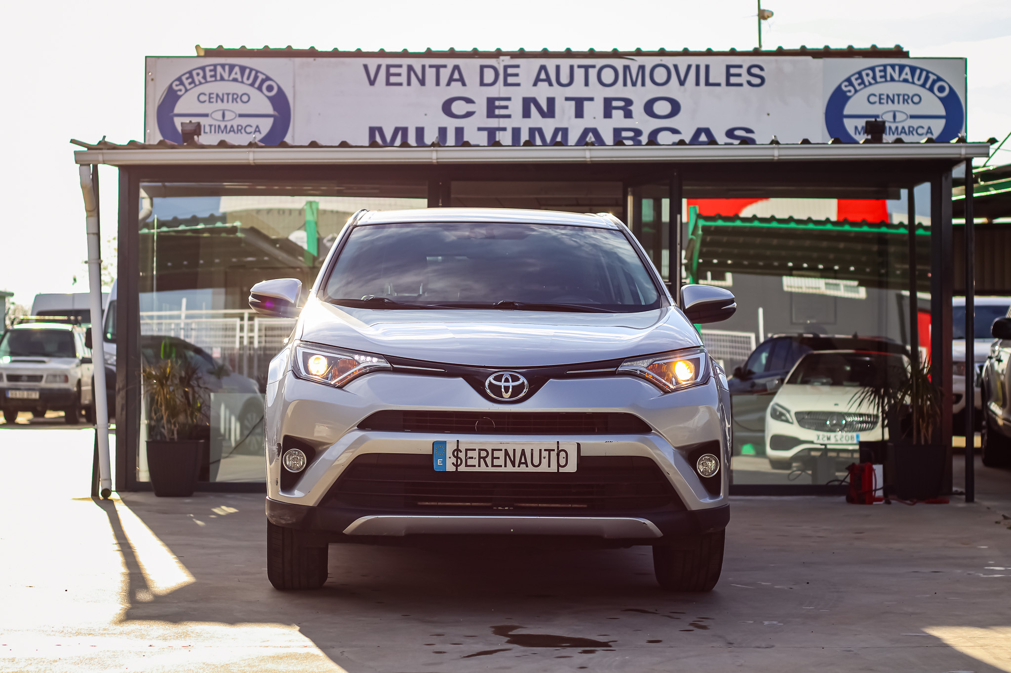 
								TOYOTA Rav4 2.0D 150D 2WD Advance full									