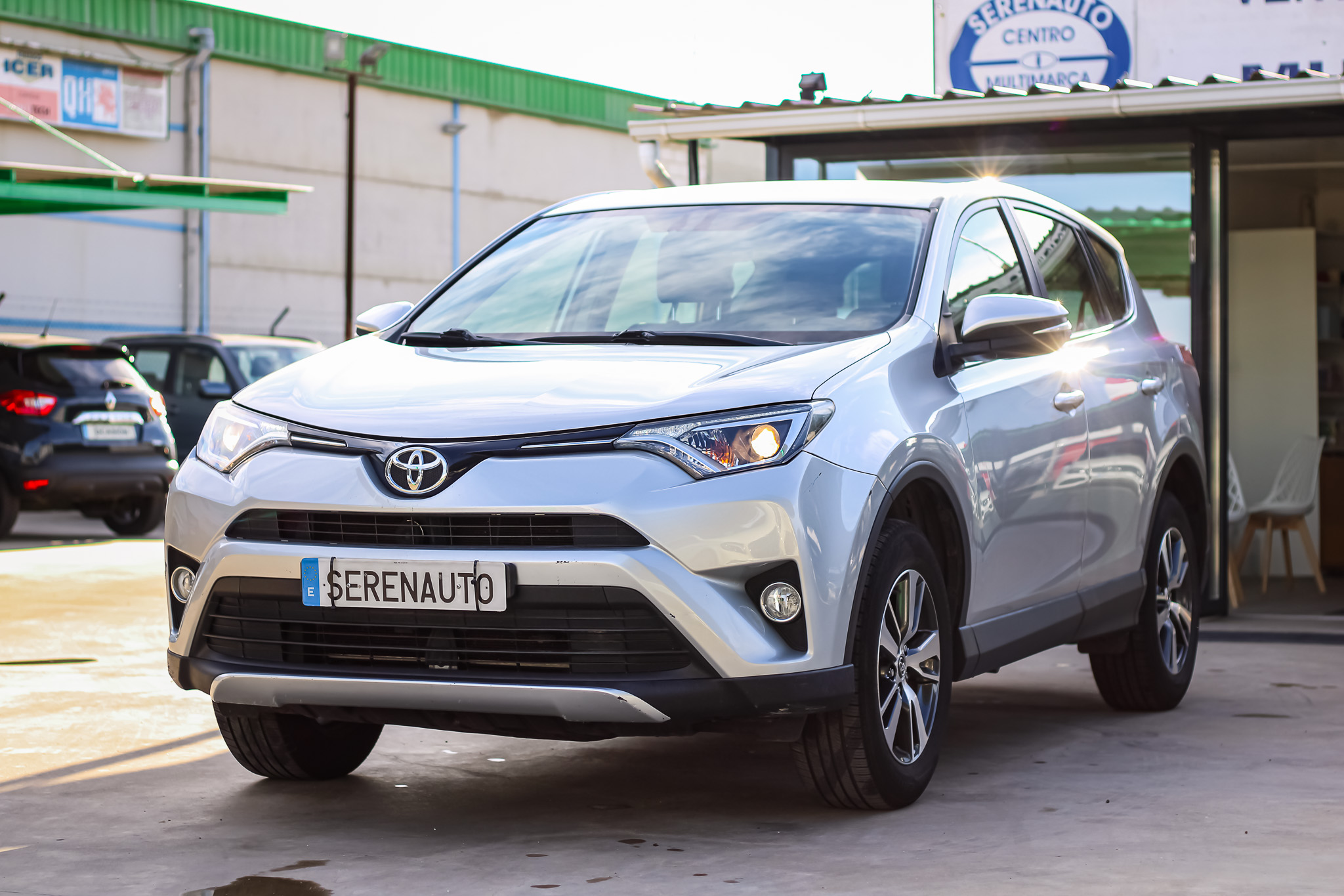 
								TOYOTA Rav4 2.0D 150D 2WD Advance full									