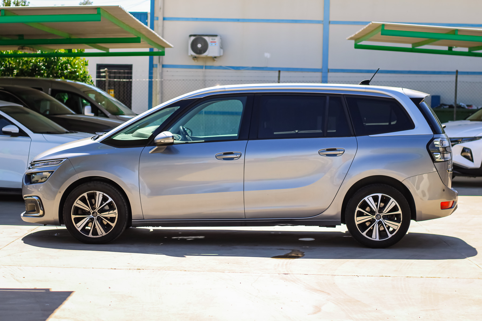 
								CITROEN Grand C4 Picasso BlueHDi Shine full									