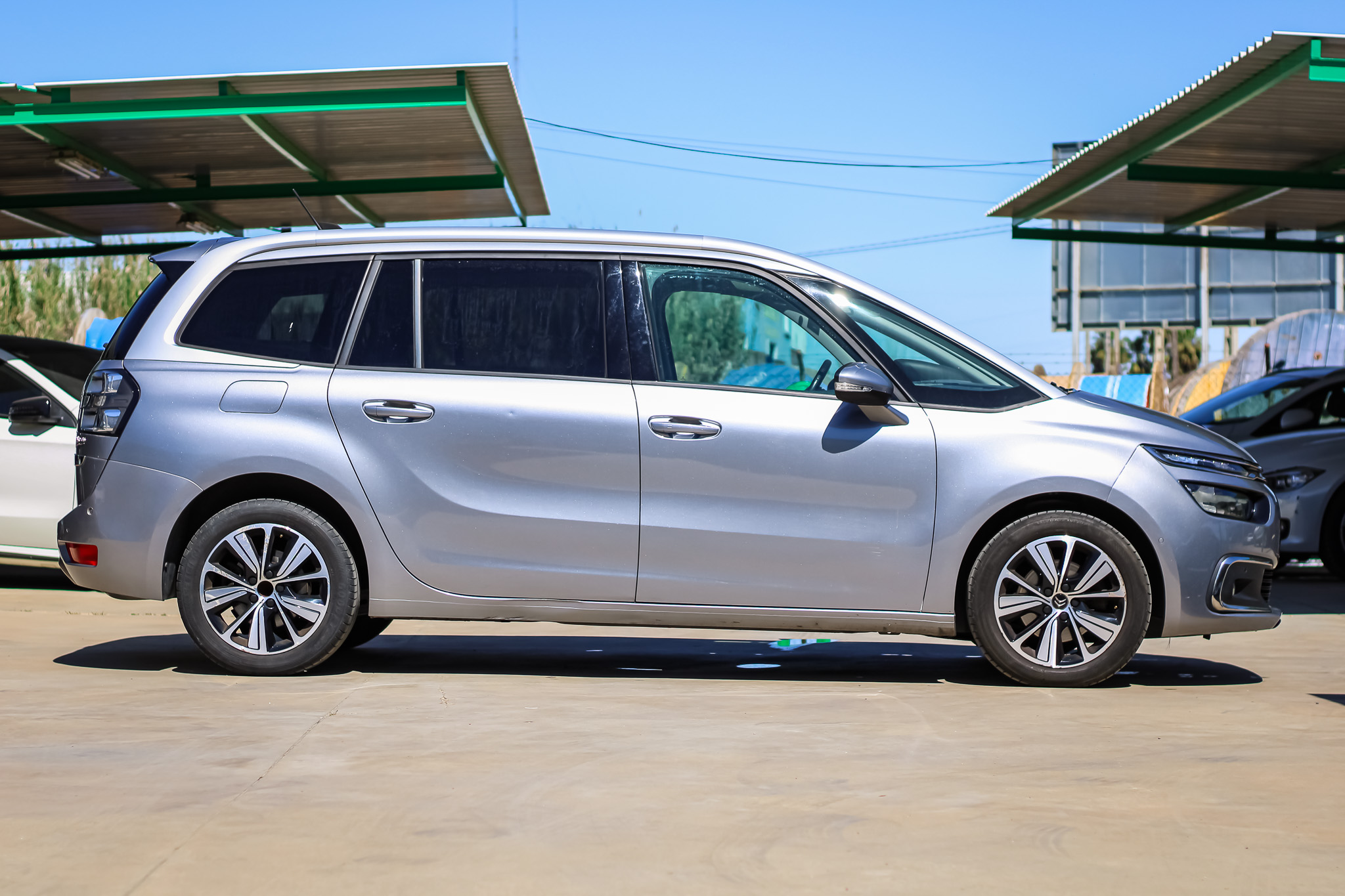 
								CITROEN Grand C4 Picasso BlueHDi Shine full									