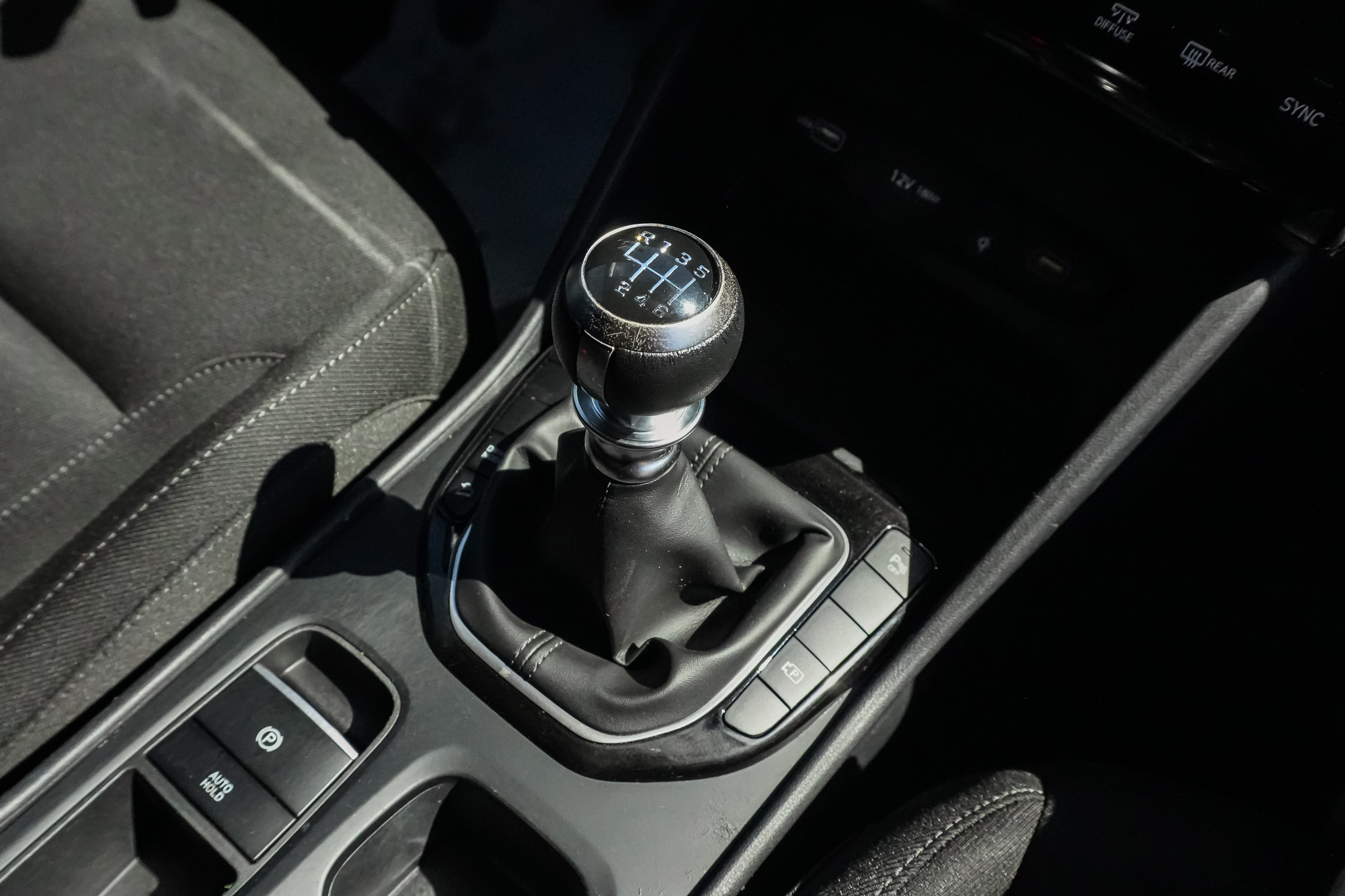 
								HYUNDAI TUCSON 1.6 CRDI 100kW 136CV 48V Maxx full									