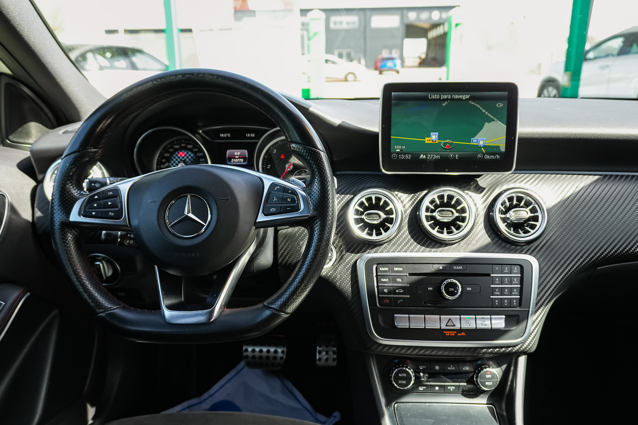 
								MERCEDES-BENZ Clase A A 220 d 4MATIC AMG Line full									
