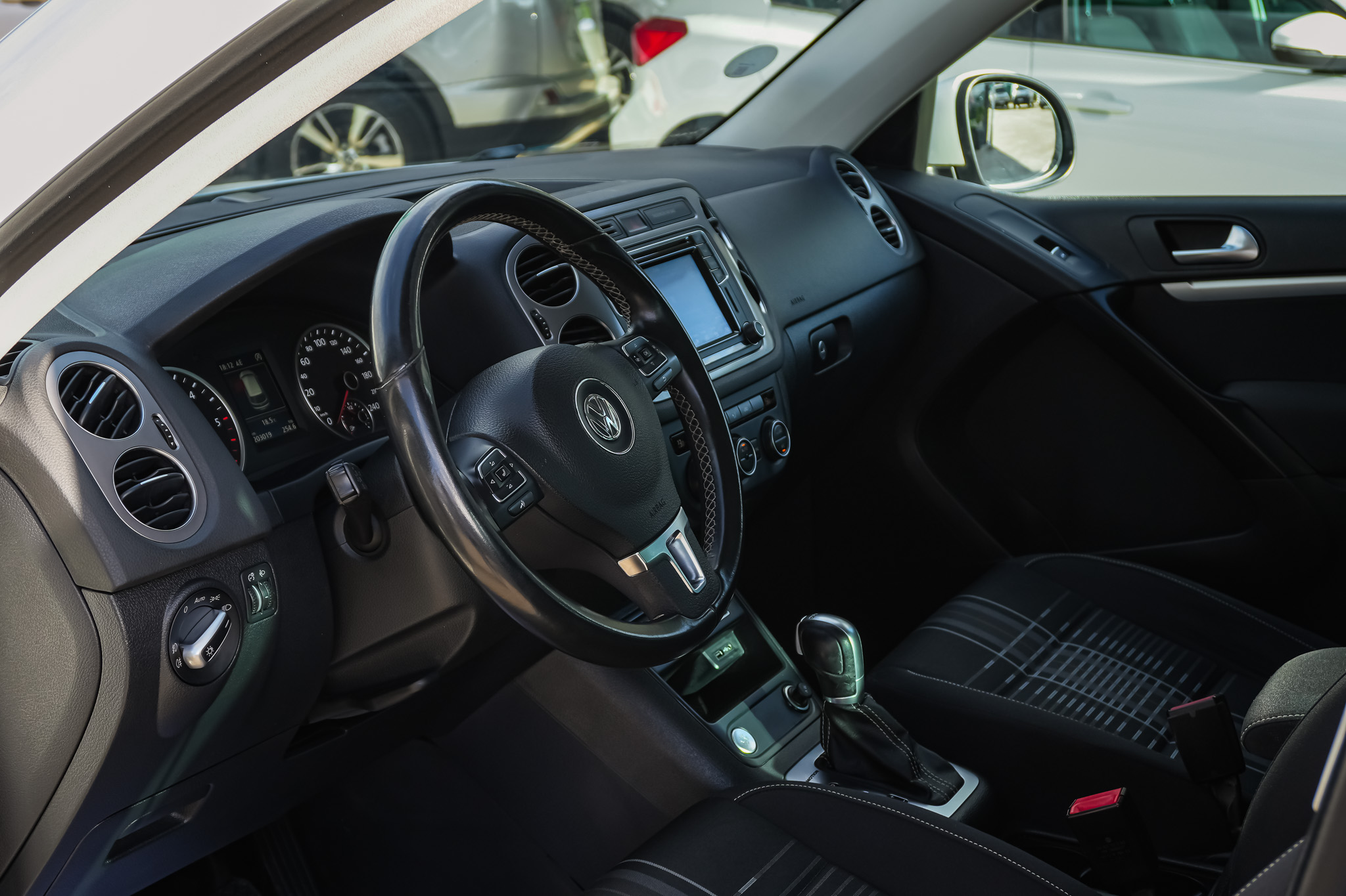 
								VOLKSWAGEN Tiguan Advance 2.0 TDI 150CV BMT 4Motion DSG full									