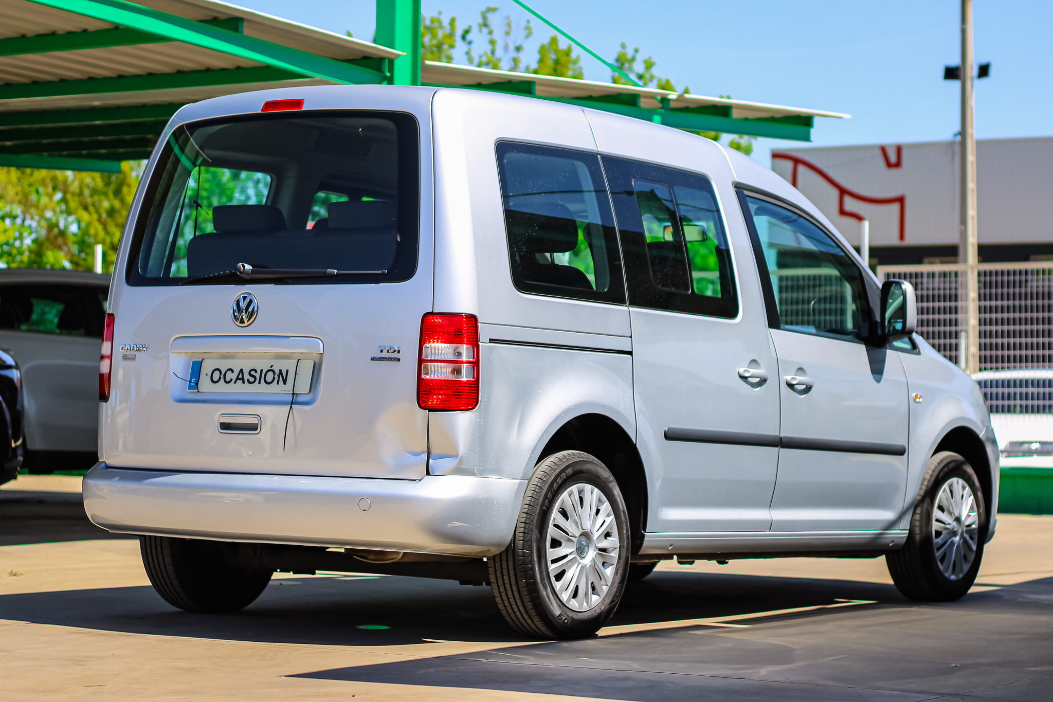 
								VOLKSWAGEN Caddy 1.6 TDI BMT 102CV Maxi Trendline Edition full									