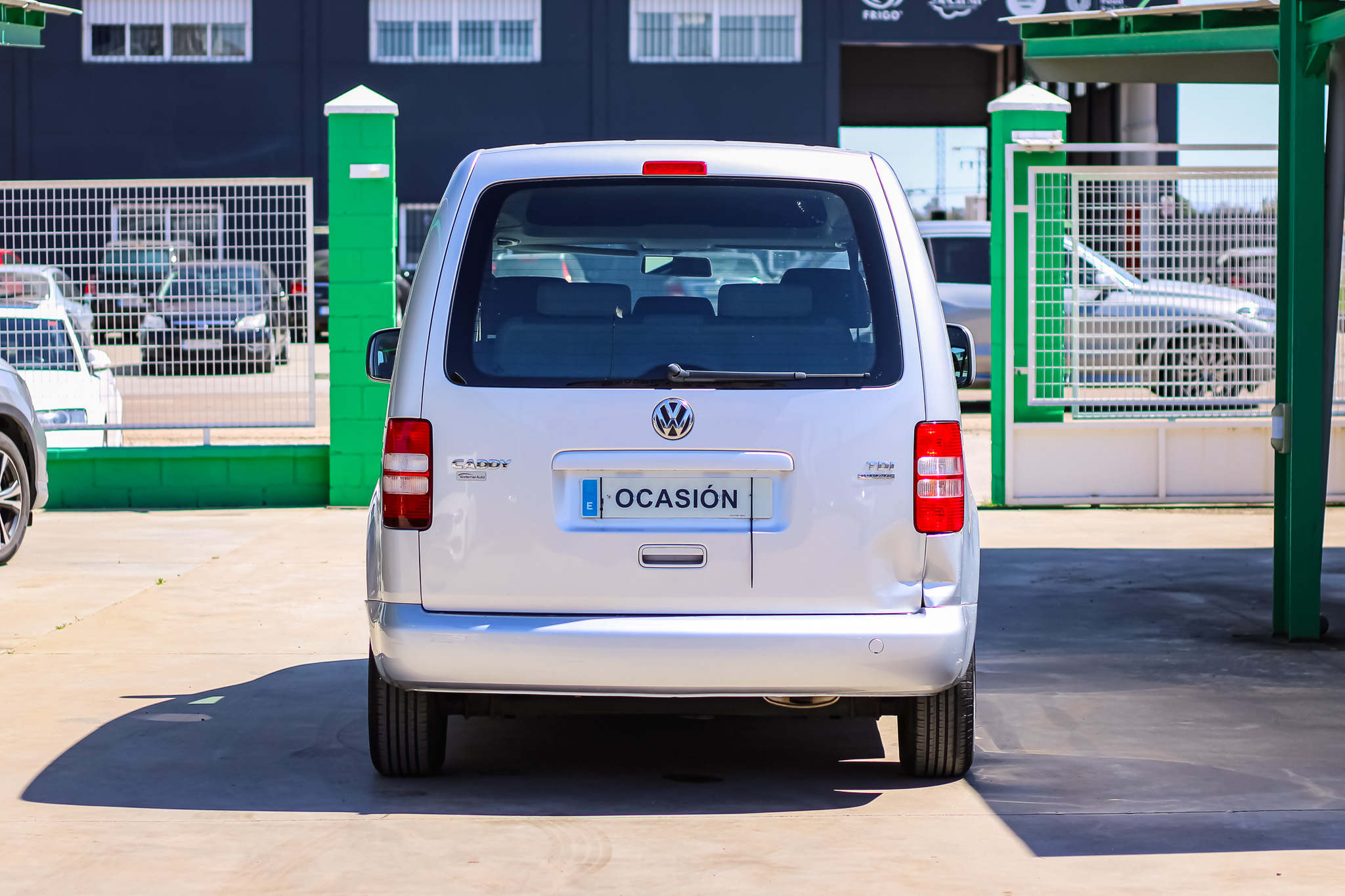 
								VOLKSWAGEN Caddy 1.6 TDI BMT 102CV Maxi Trendline Edition full									