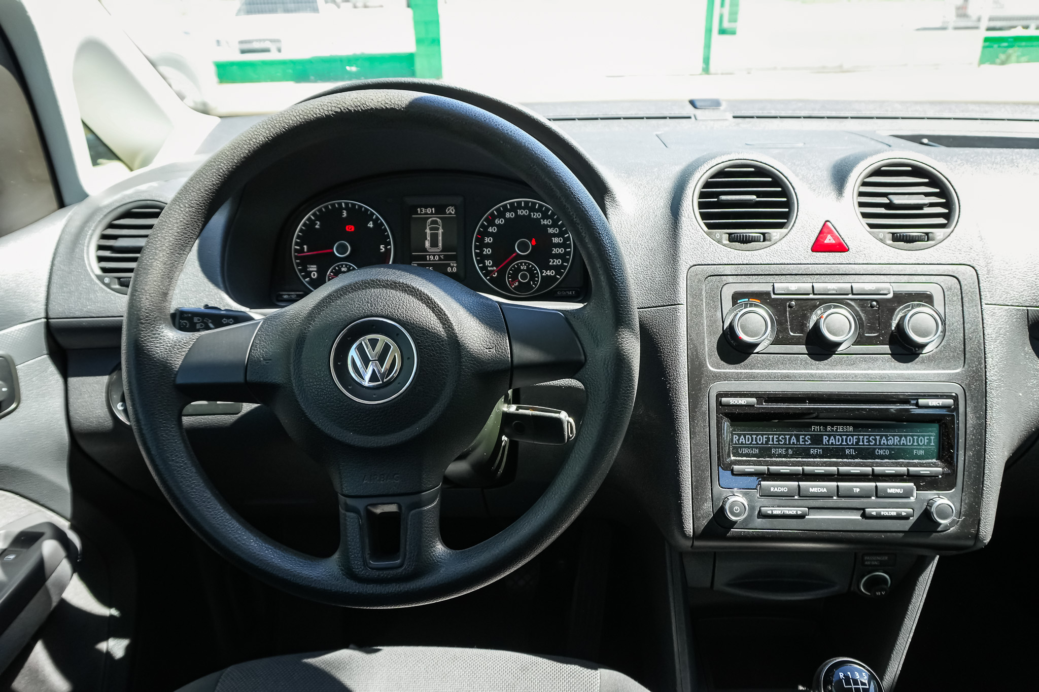 
								VOLKSWAGEN Caddy 1.6 TDI BMT 102CV Maxi Trendline Edition full									