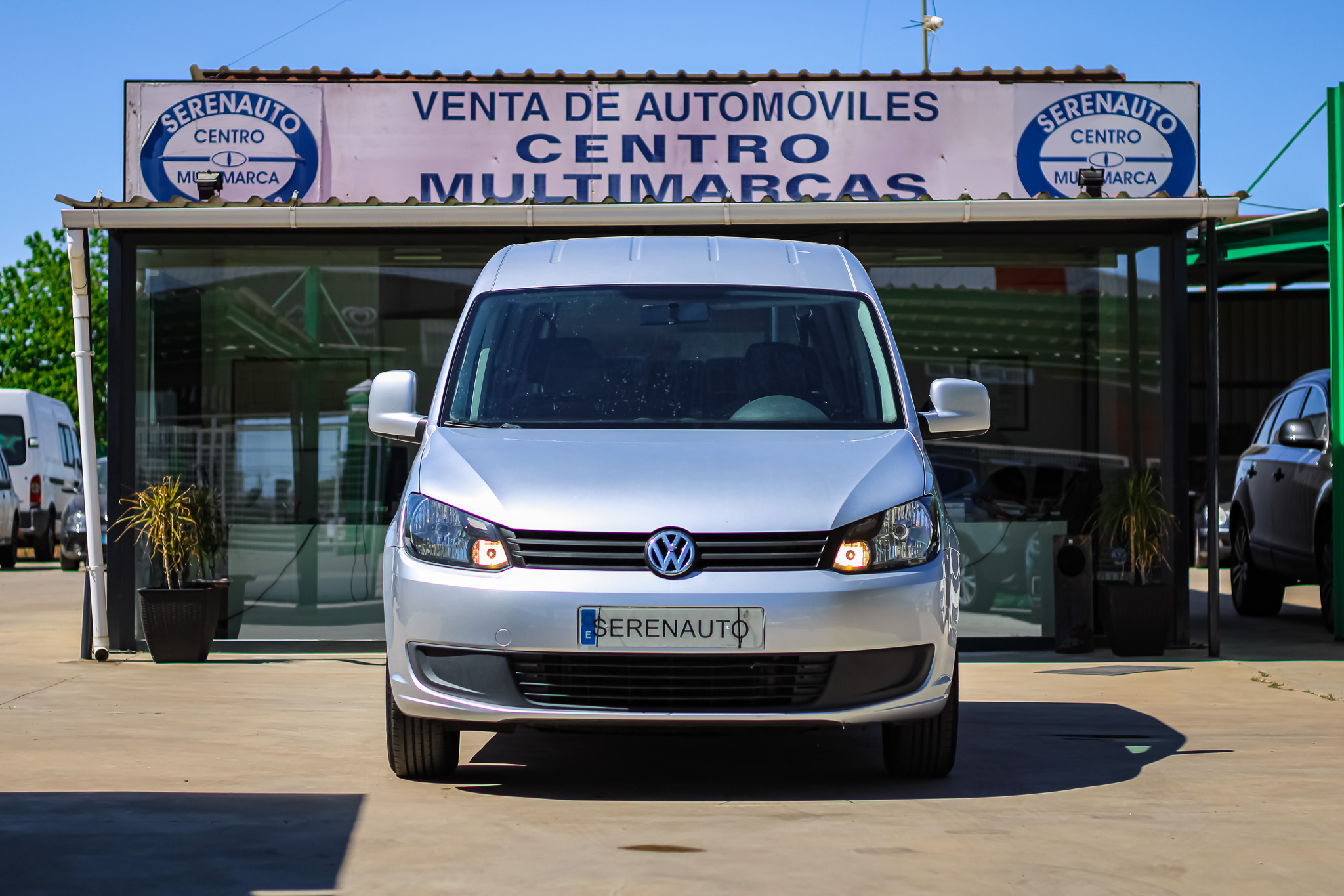 
								VOLKSWAGEN Caddy 1.6 TDI BMT 102CV Maxi Trendline Edition full									