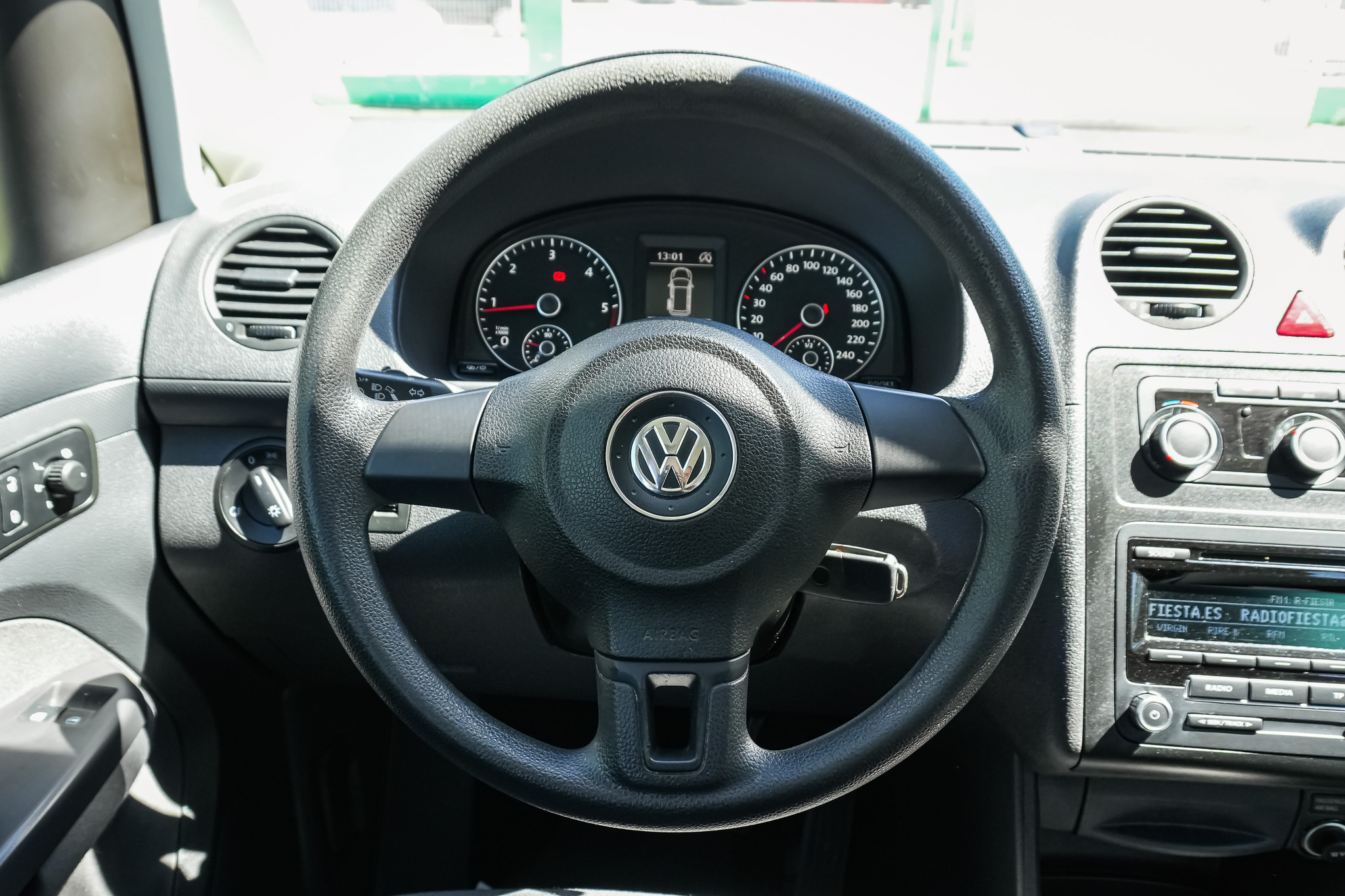 
								VOLKSWAGEN Caddy 1.6 TDI BMT 102CV Maxi Trendline Edition full									