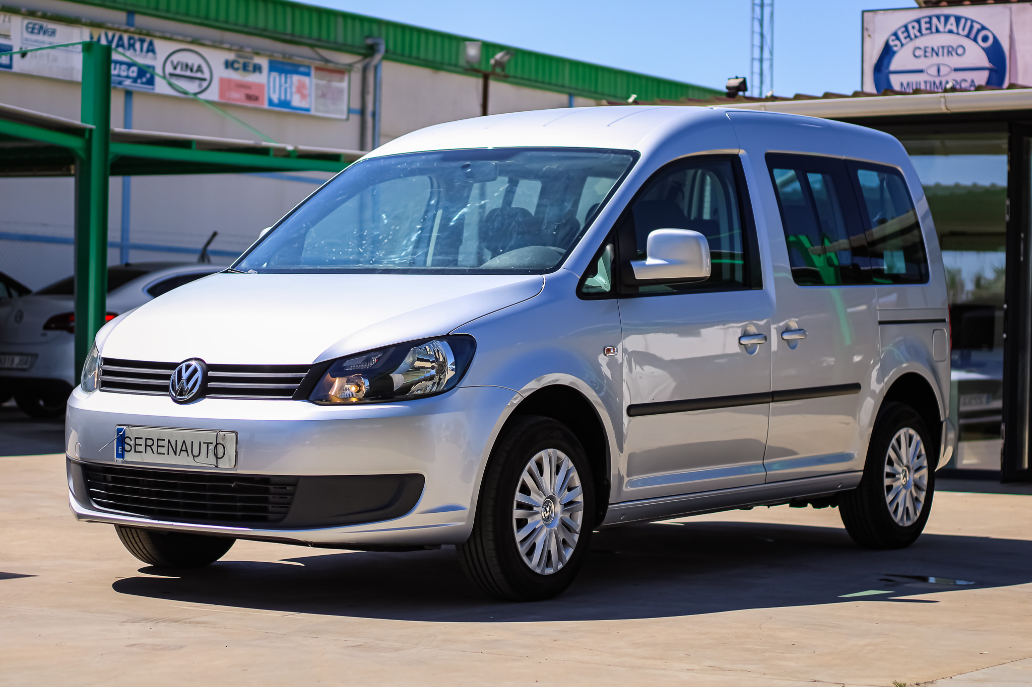 
								VOLKSWAGEN Caddy 1.6 TDI BMT 102CV Maxi Trendline Edition full									