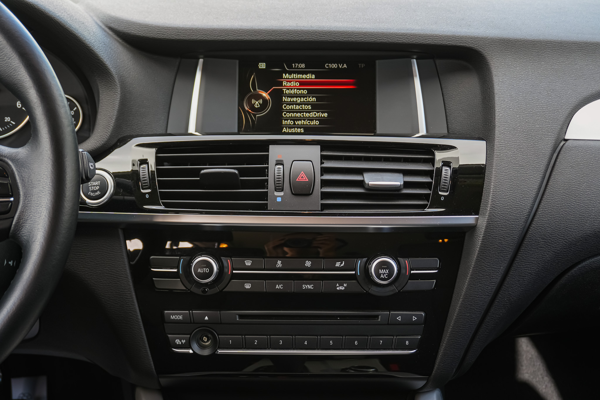 
								BMW X3 XDRIVE20D full									