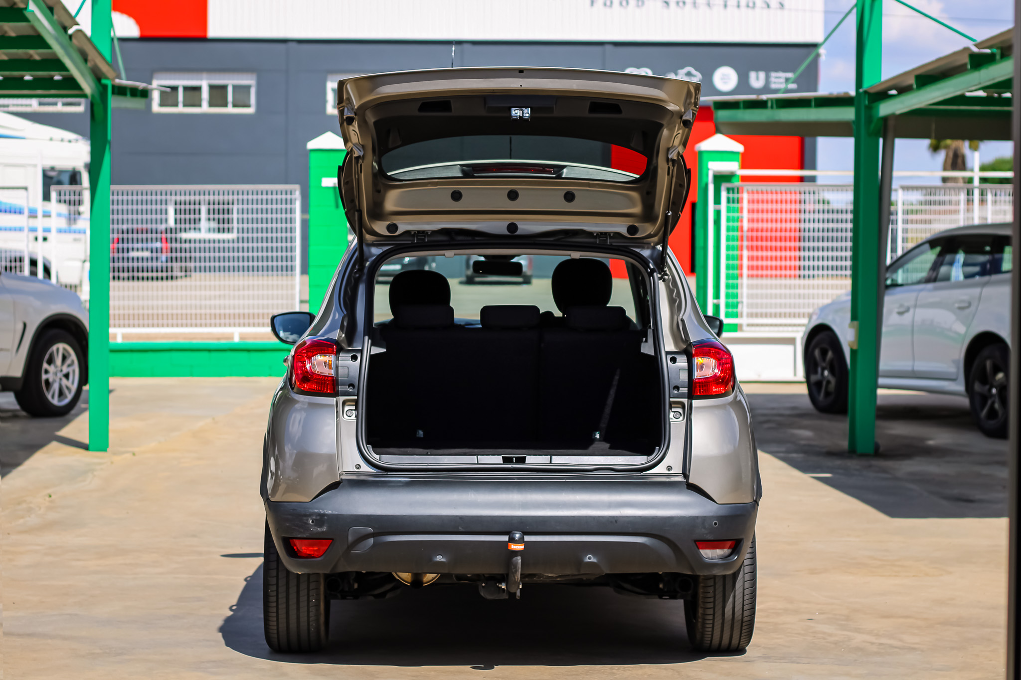 
								RENAULT Captur Intens Energy TCe 120 EDC Euro 6 full									