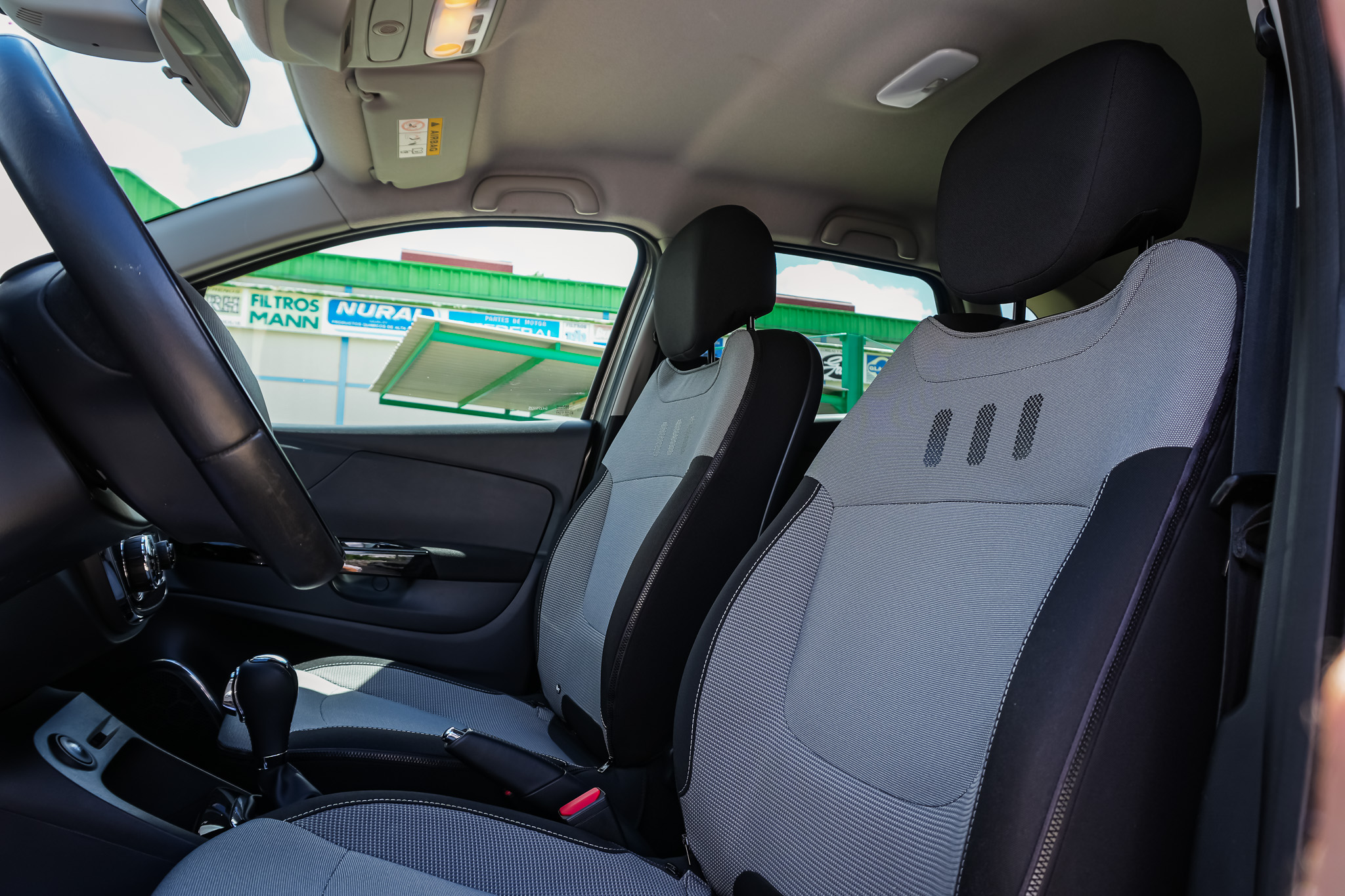 
								RENAULT Captur Intens Energy TCe 120 EDC Euro 6 full									