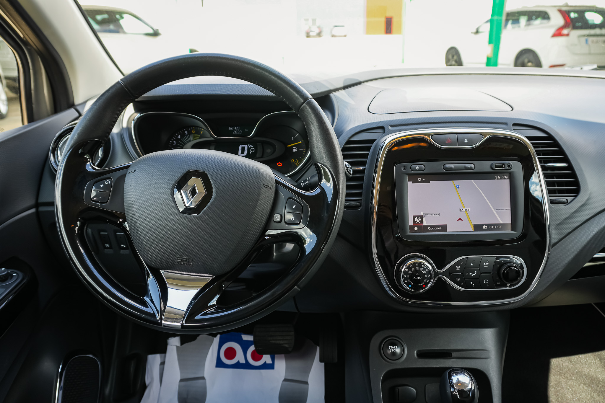 
								RENAULT Captur Intens Energy TCe 120 EDC Euro 6 full									