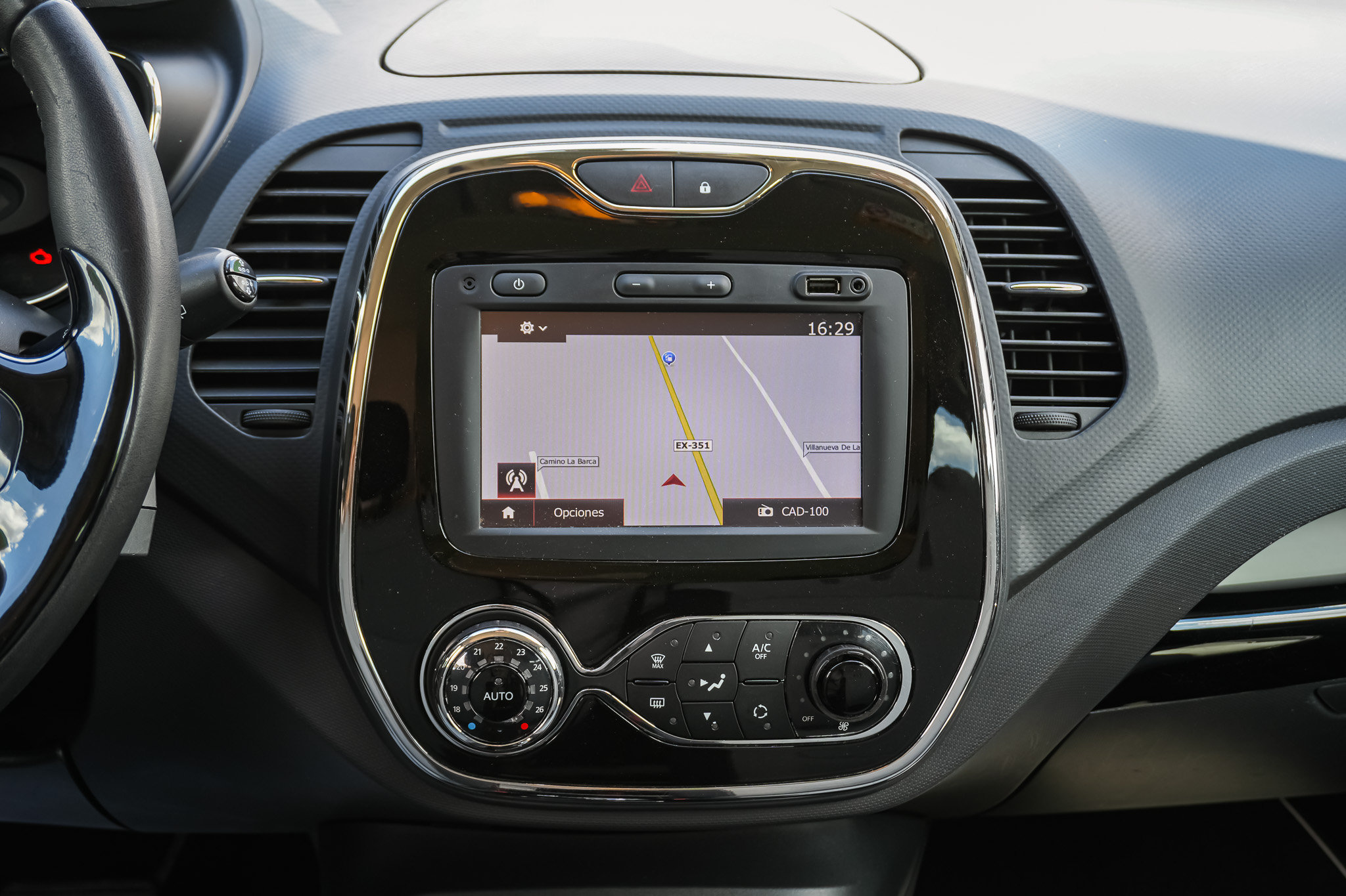 
								RENAULT Captur Intens Energy TCe 120 EDC Euro 6 full									