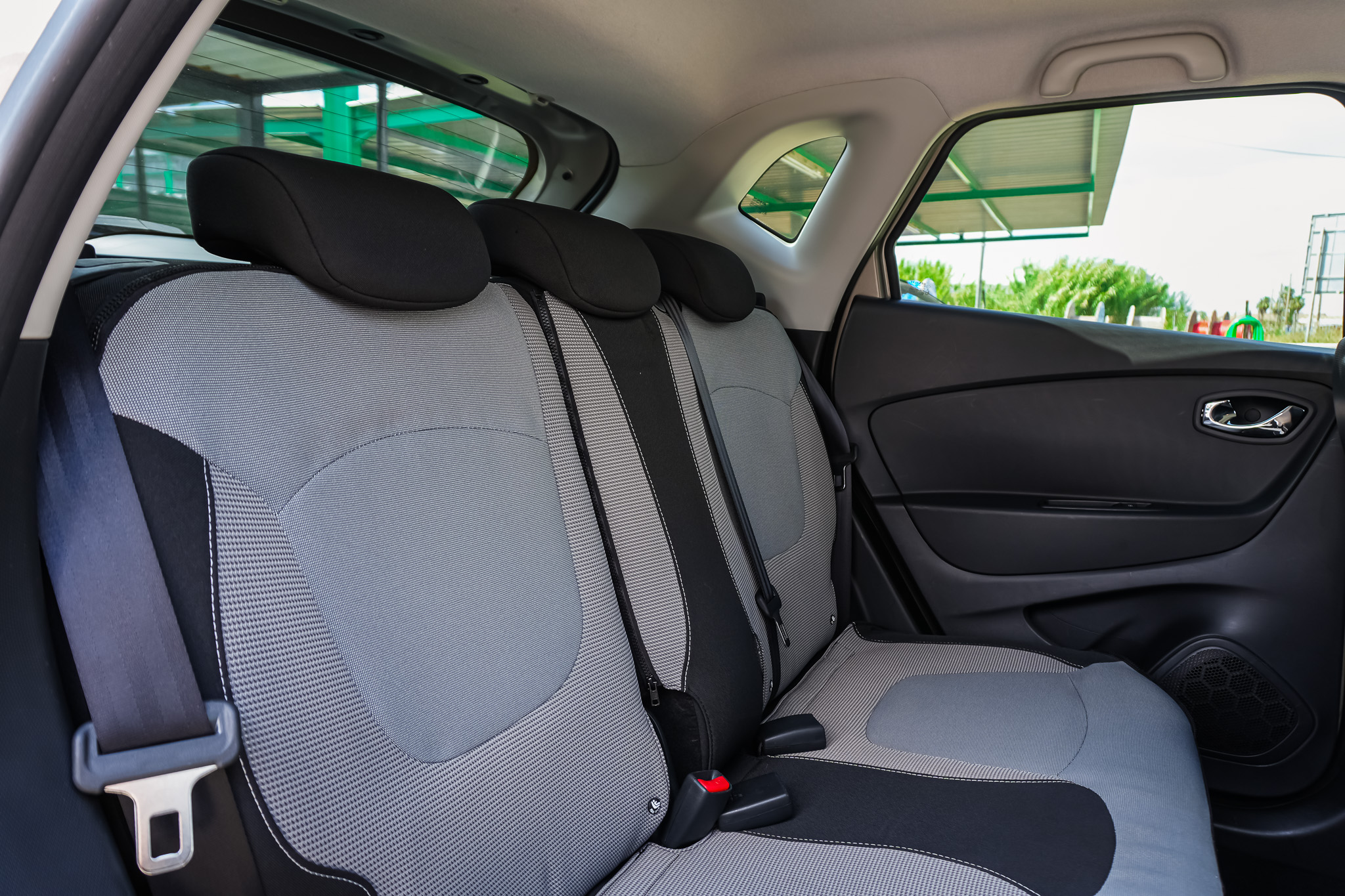 
								RENAULT Captur Intens Energy TCe 120 EDC Euro 6 full									
