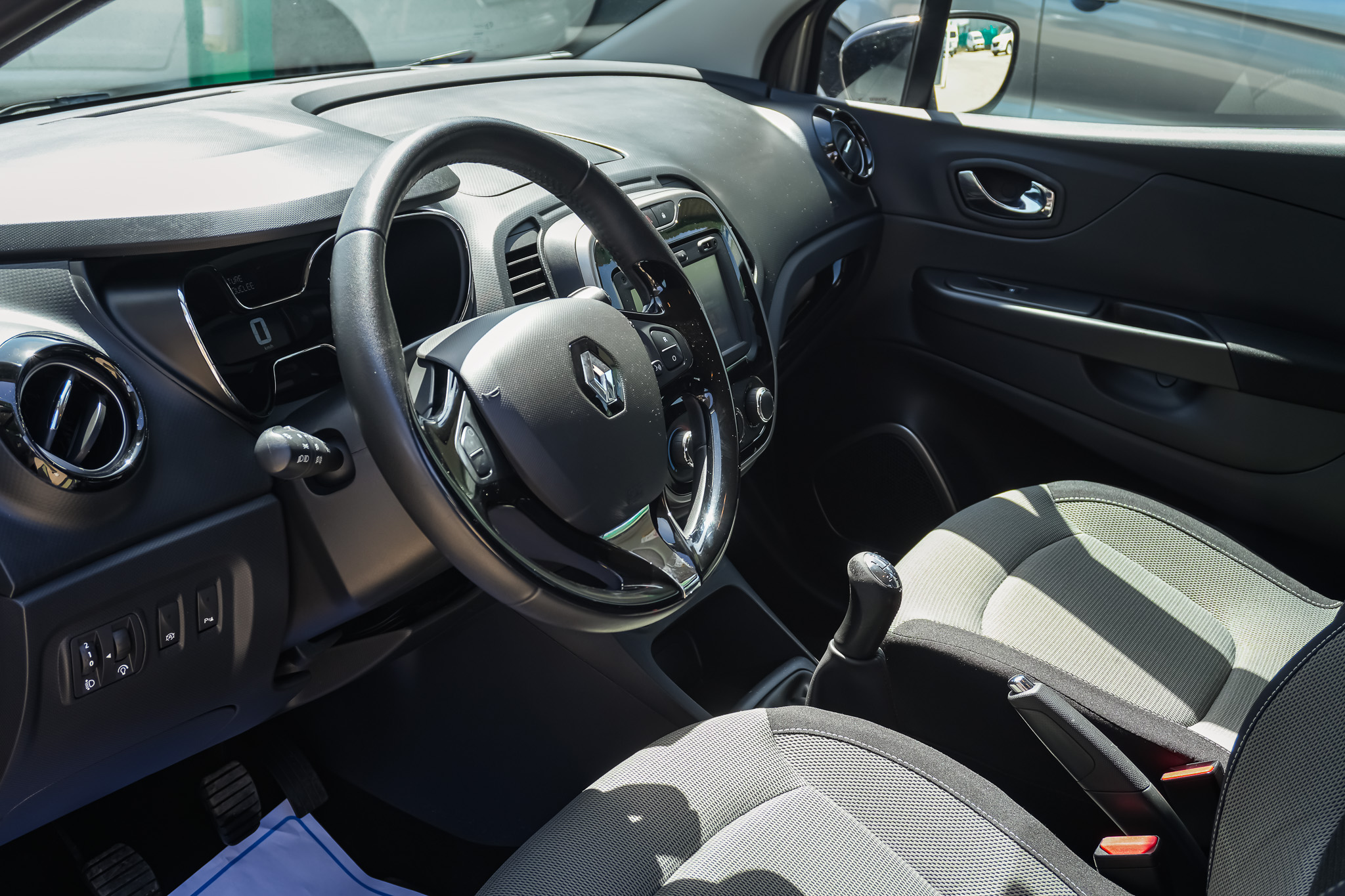 
								RENAULT Captur Intens Energy dCi 90 eco2 full									