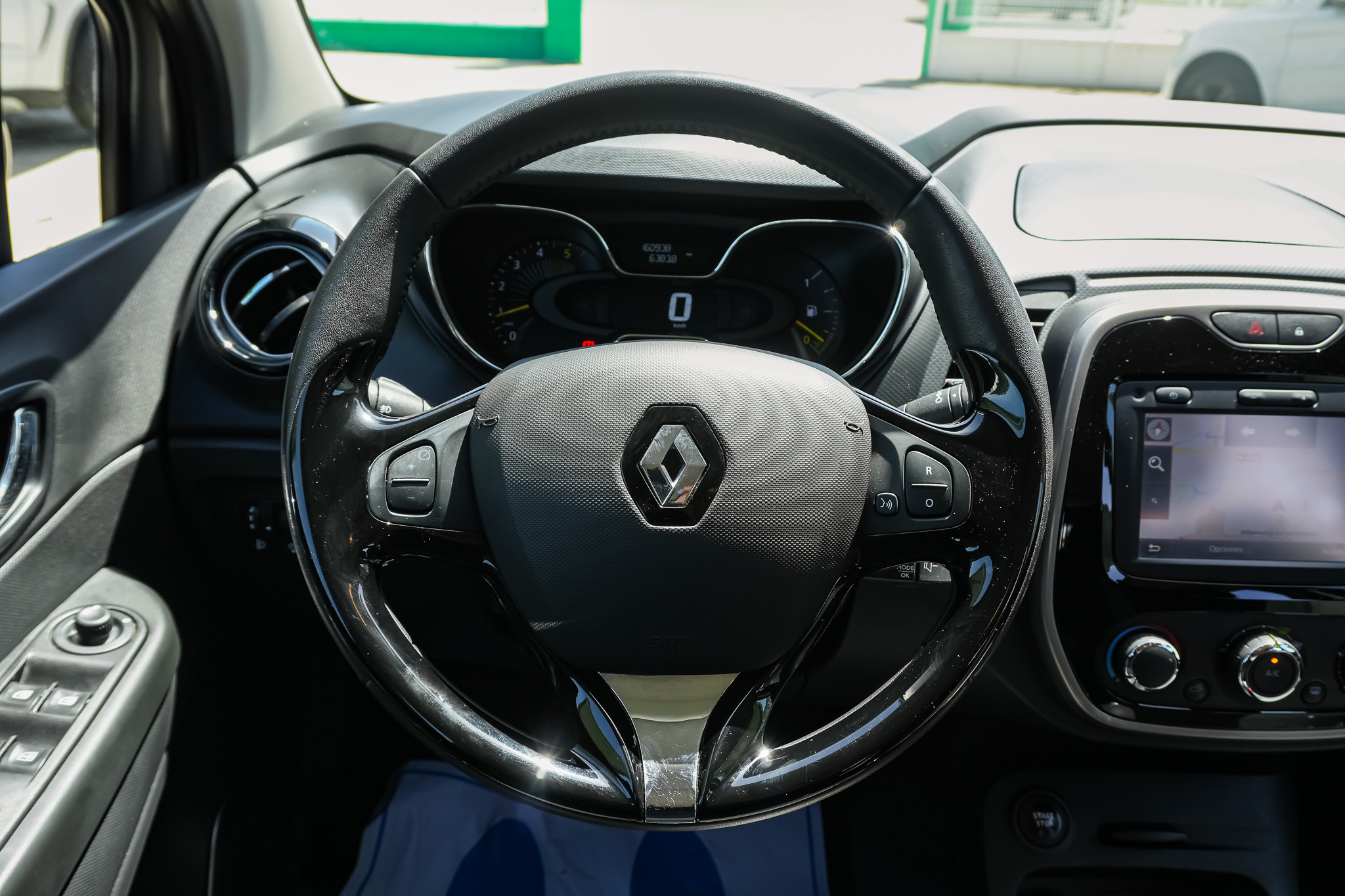 
								RENAULT Captur Intens Energy dCi 90 eco2 full									