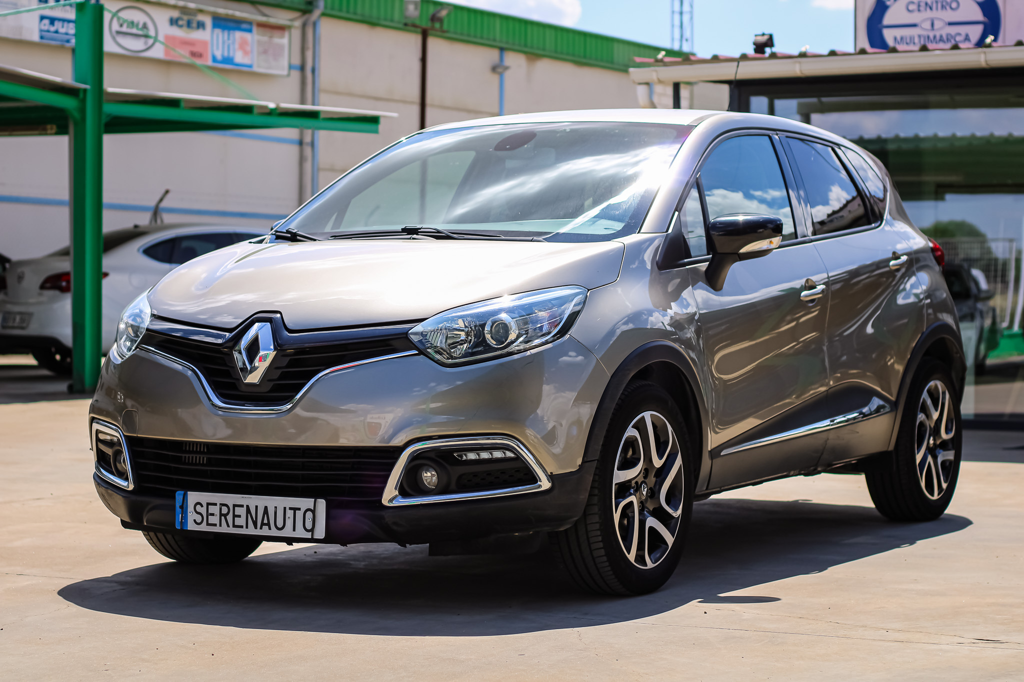 
								RENAULT Captur Intens Energy TCe 120 EDC Euro 6 full									