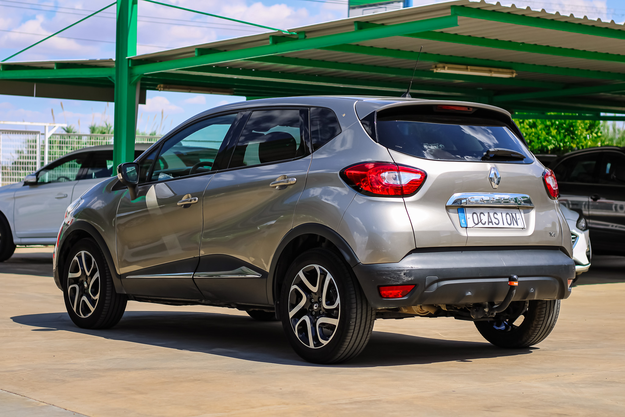 
								RENAULT Captur Intens Energy TCe 120 EDC Euro 6 full									
