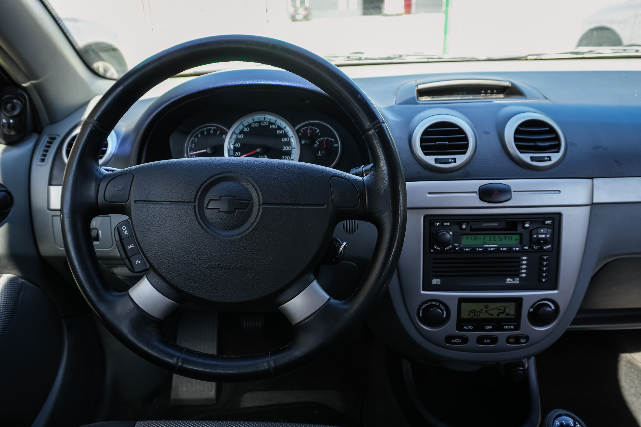 
								CHEVROLET Lacetti 1.6 CDX 2007 full									