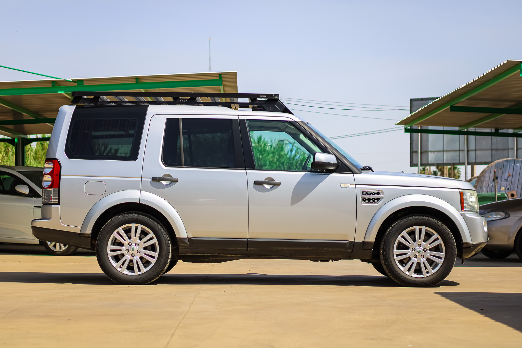 
								LAND-ROVER Discovery 4 3.0 TDV6 HSE full									