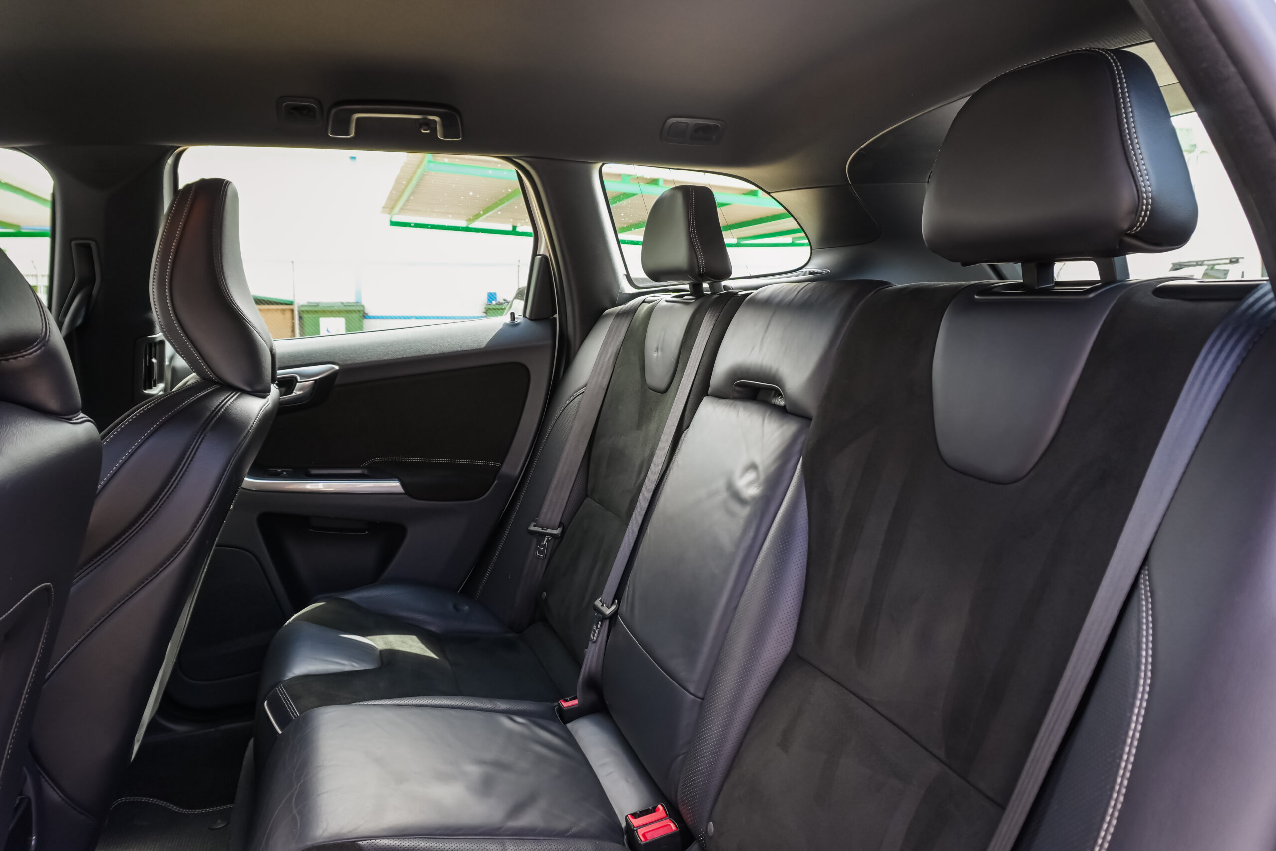 
								VOLVO XC60 2.0 D4 RDesign Momentum full									
