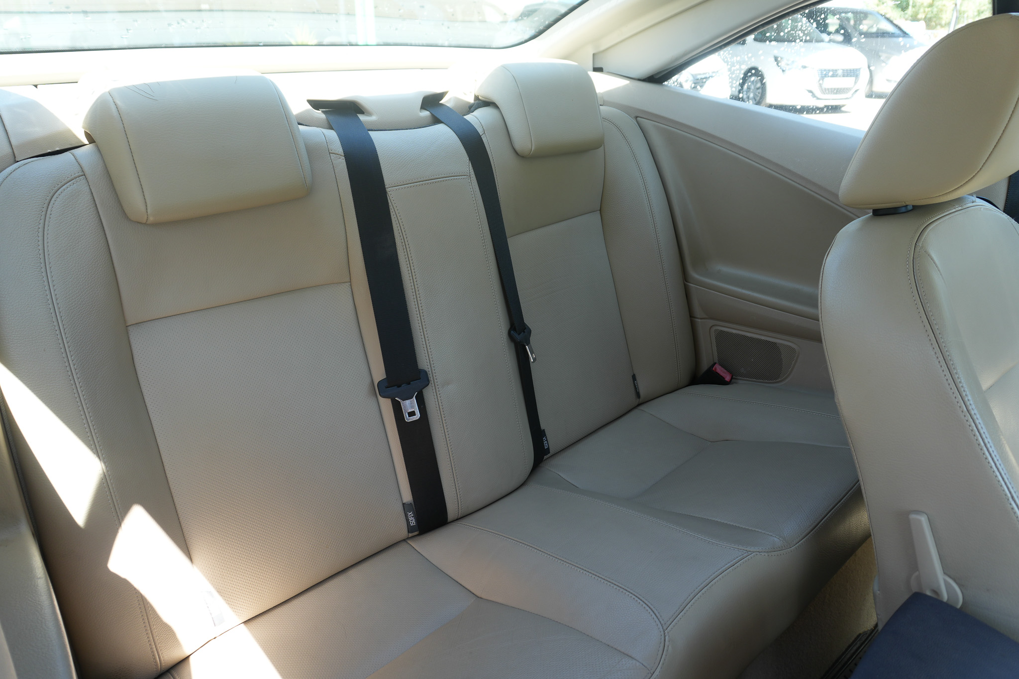 
								FORD Focus 2.0 CC Titanium full									
