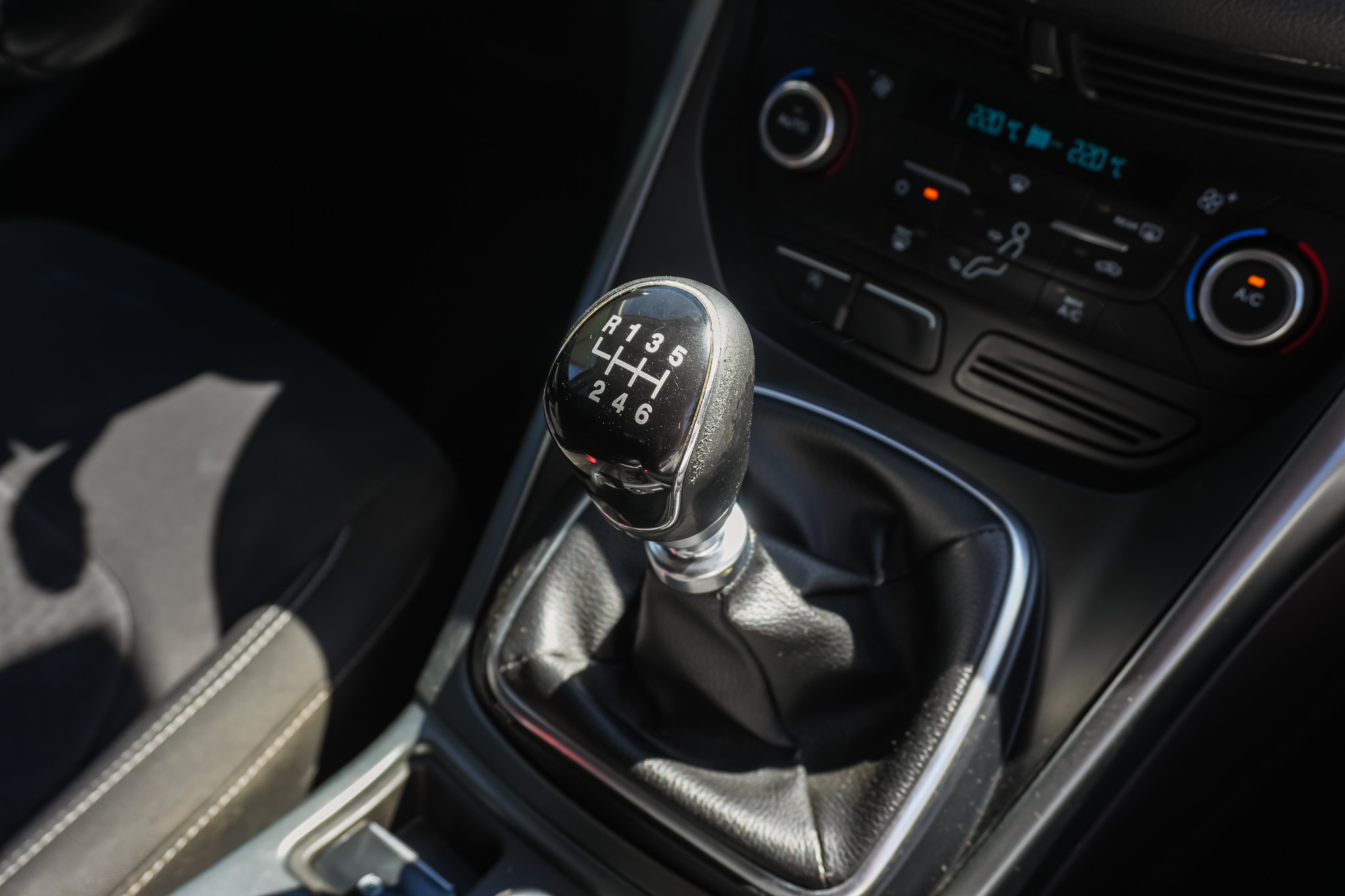 
								Ford Kuga 2018 Versión 1.5 TDCi 120 Trend+ 5p S/S full									