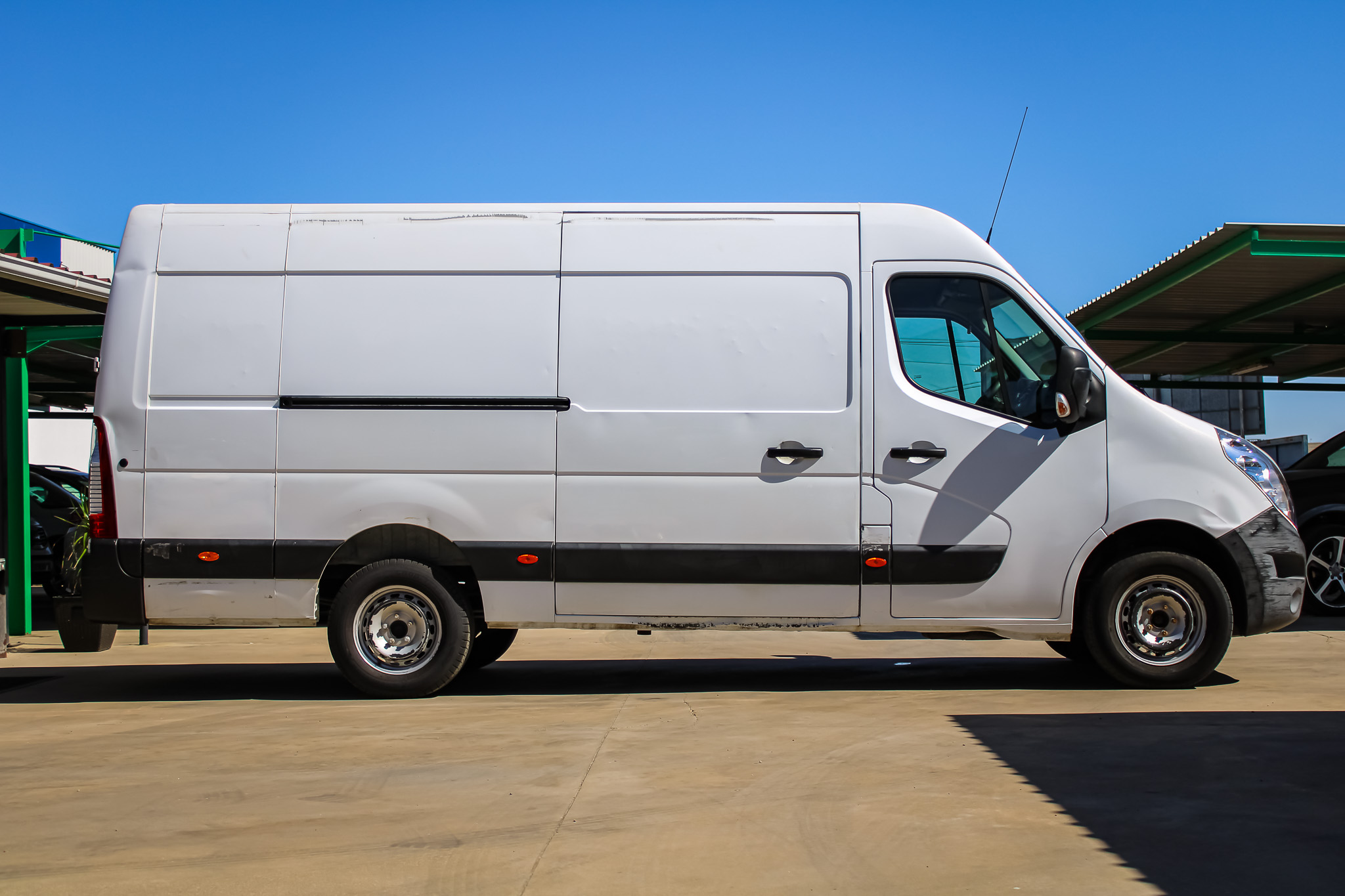 
								RENAULT Master GV P L320m3 3500 RS dCi E6 full									