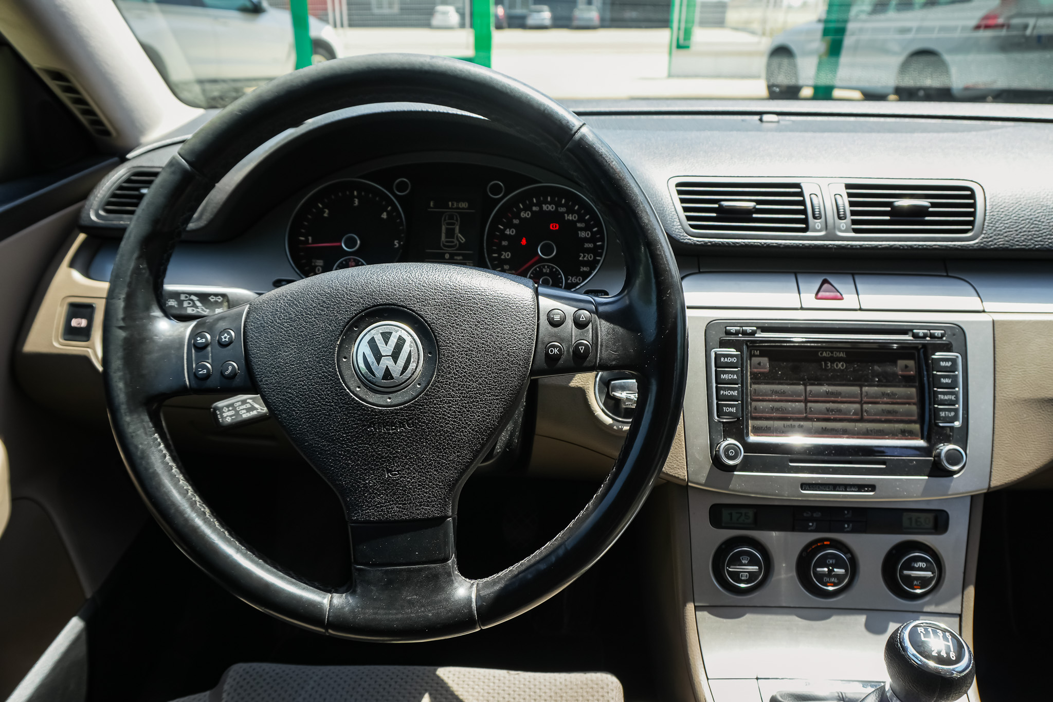 
								VOLKSWAGEN Passat 2.0 TDI DPF 4 Motion Advance full									