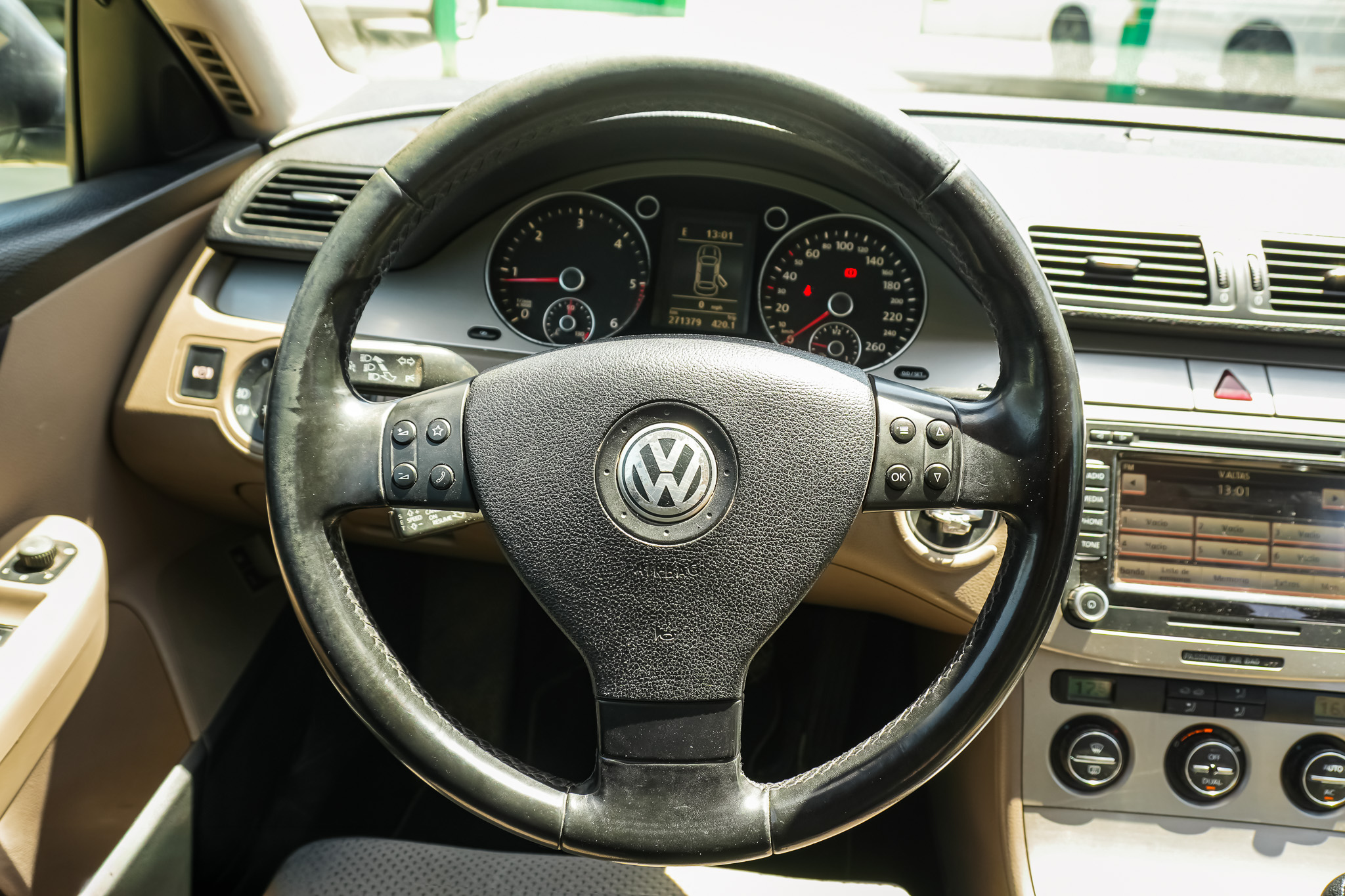 
								VOLKSWAGEN Passat 2.0 TDI DPF 4 Motion Advance full									