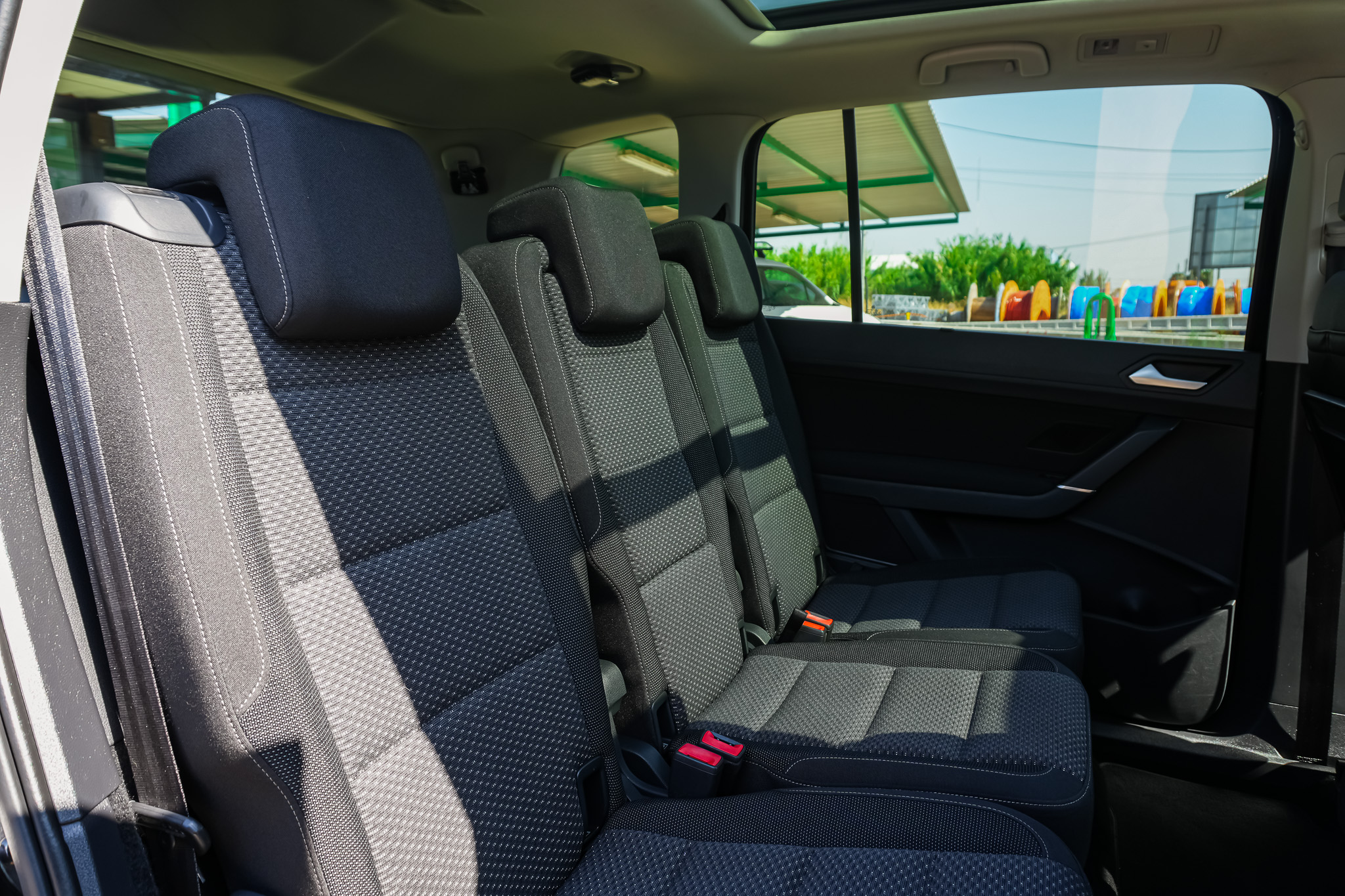 
								VOLKSWAGEN Touran Sport 2.0 TDI 110kW150CV BMT full									
